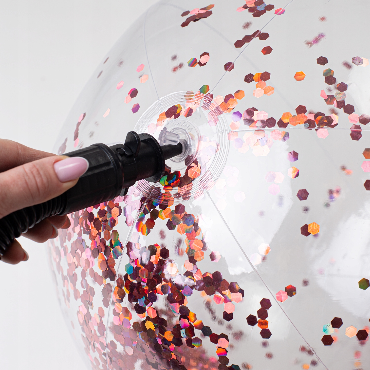 PIŁKA DMUCHANA PLAŻOWA DUŻA DO WODY DLA DZIECI RODZINNA Z CEKINAMI 60CM Kolor dominujący róże i fiolety