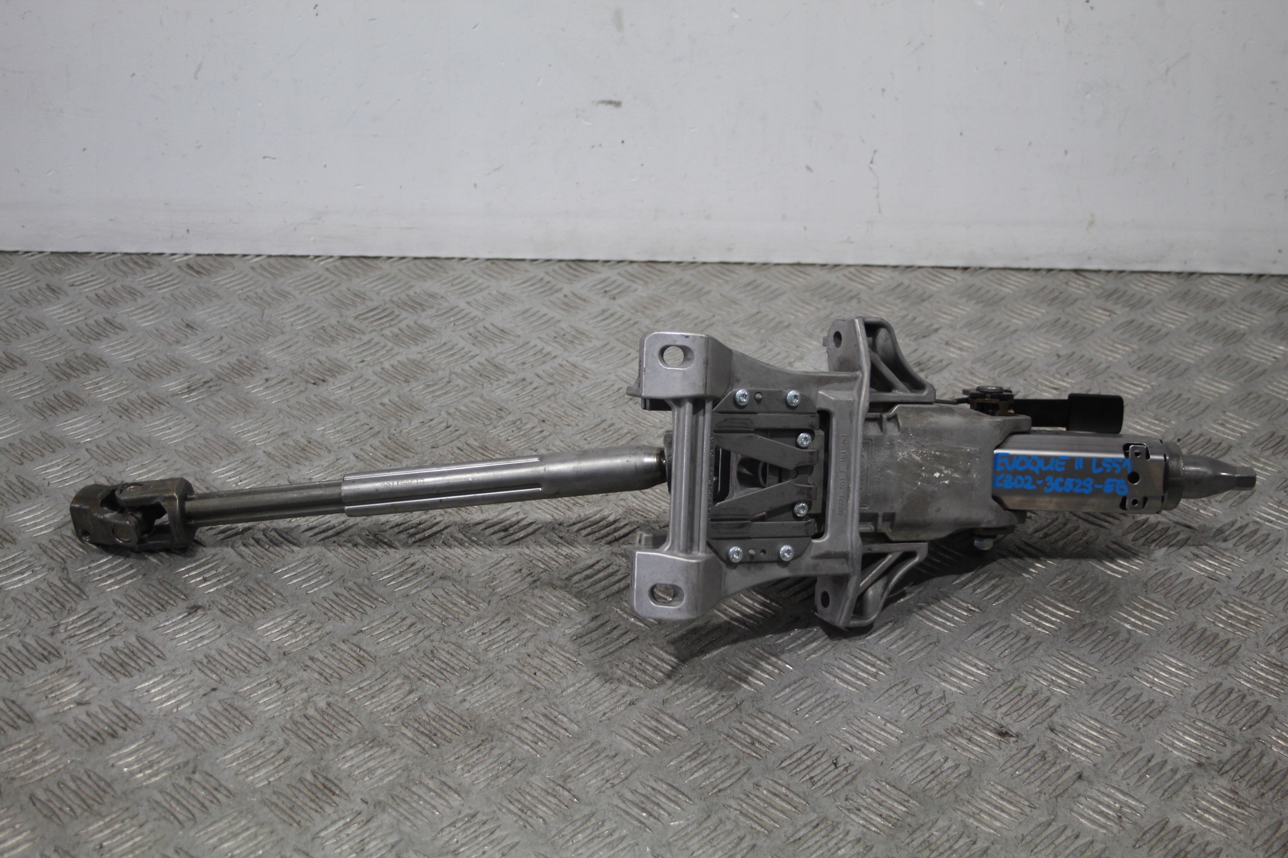 steering wheel rod EVOQUE II 2 L551 K8D2-3C529-EB