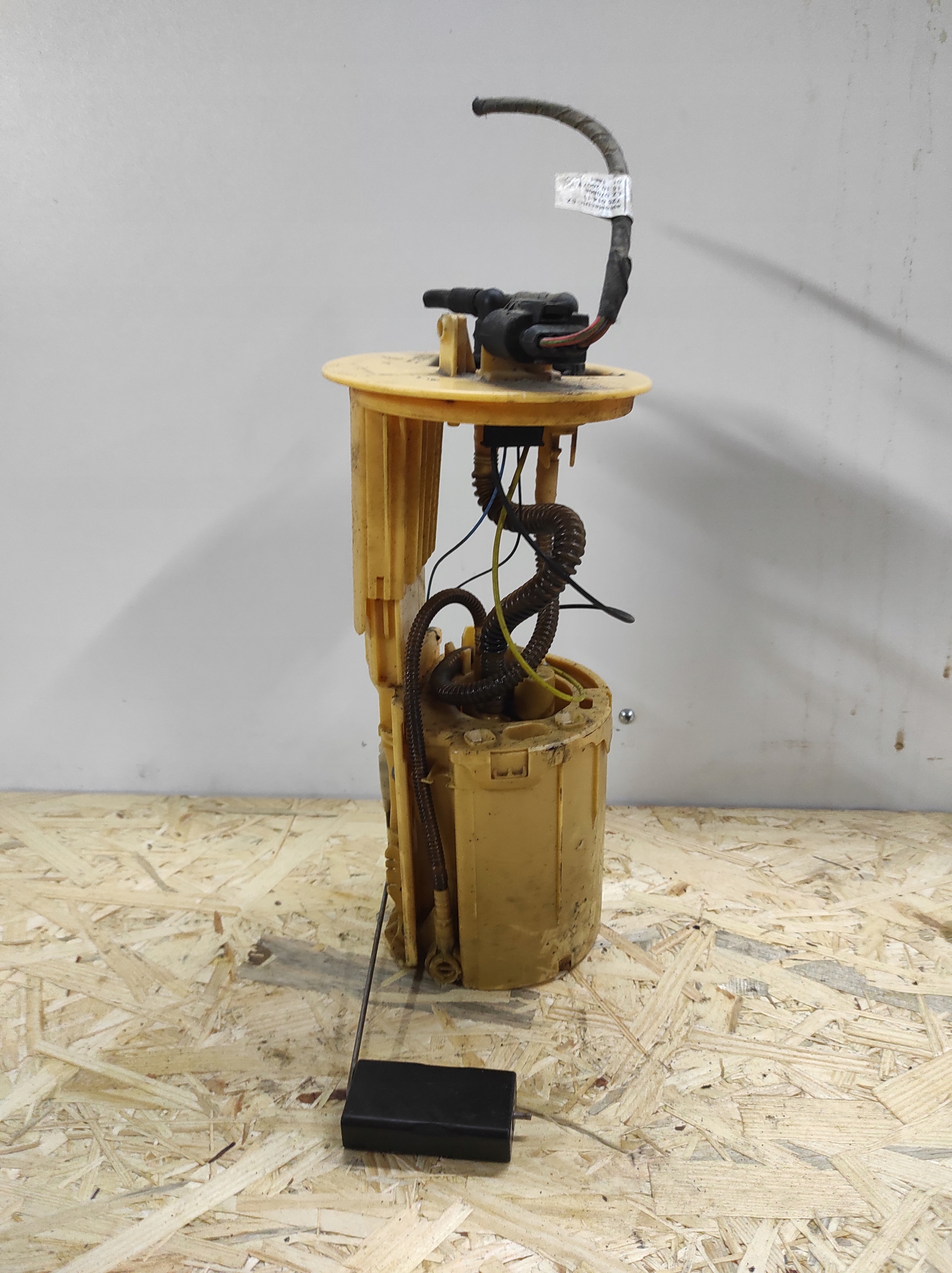 feed pump VOLKSWAGEN CRAFTER and 2.5TDI 2E0919050F