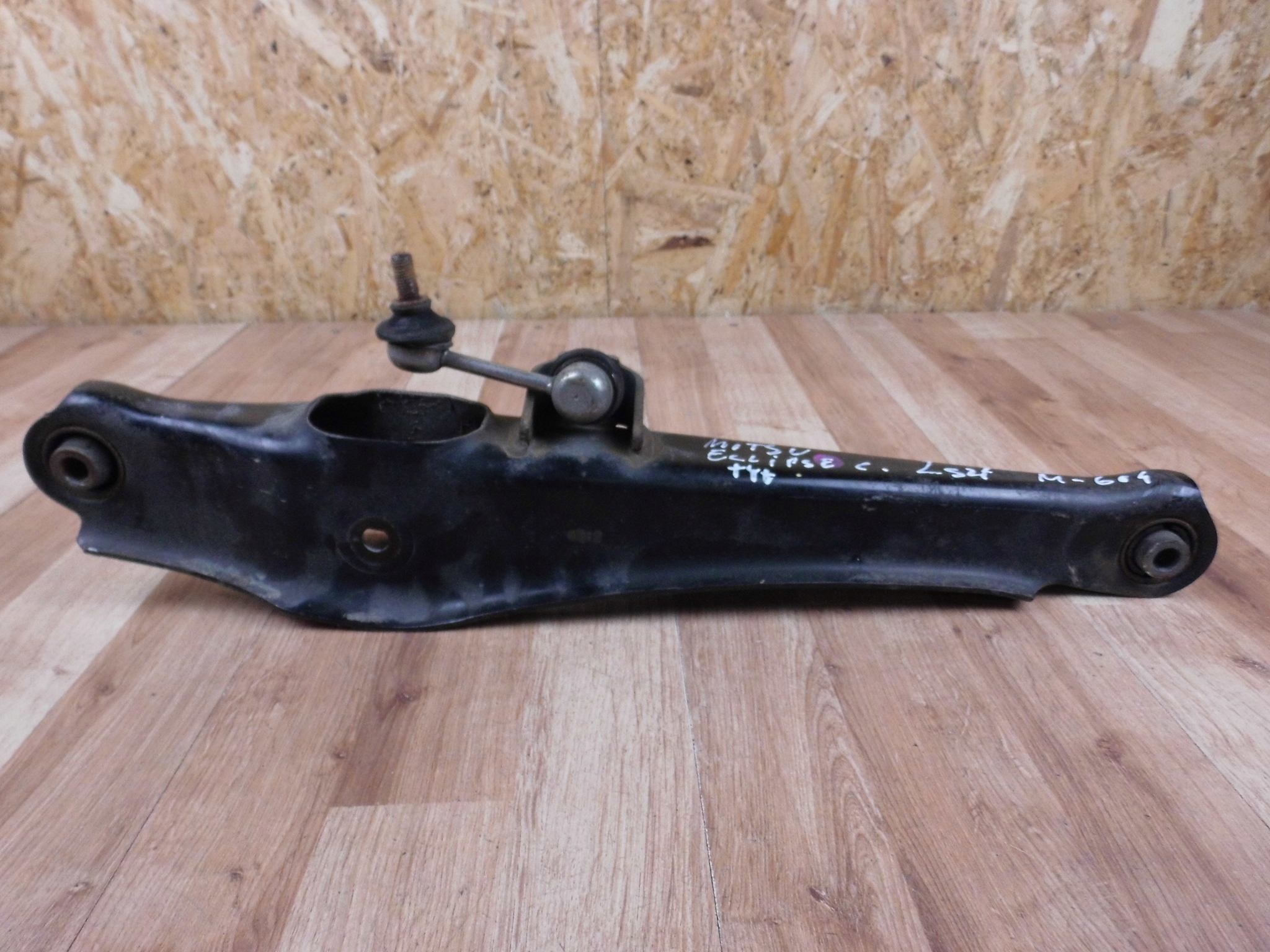 Mitsubishi Eclipse Cross 4x4 arm rear rear part left right