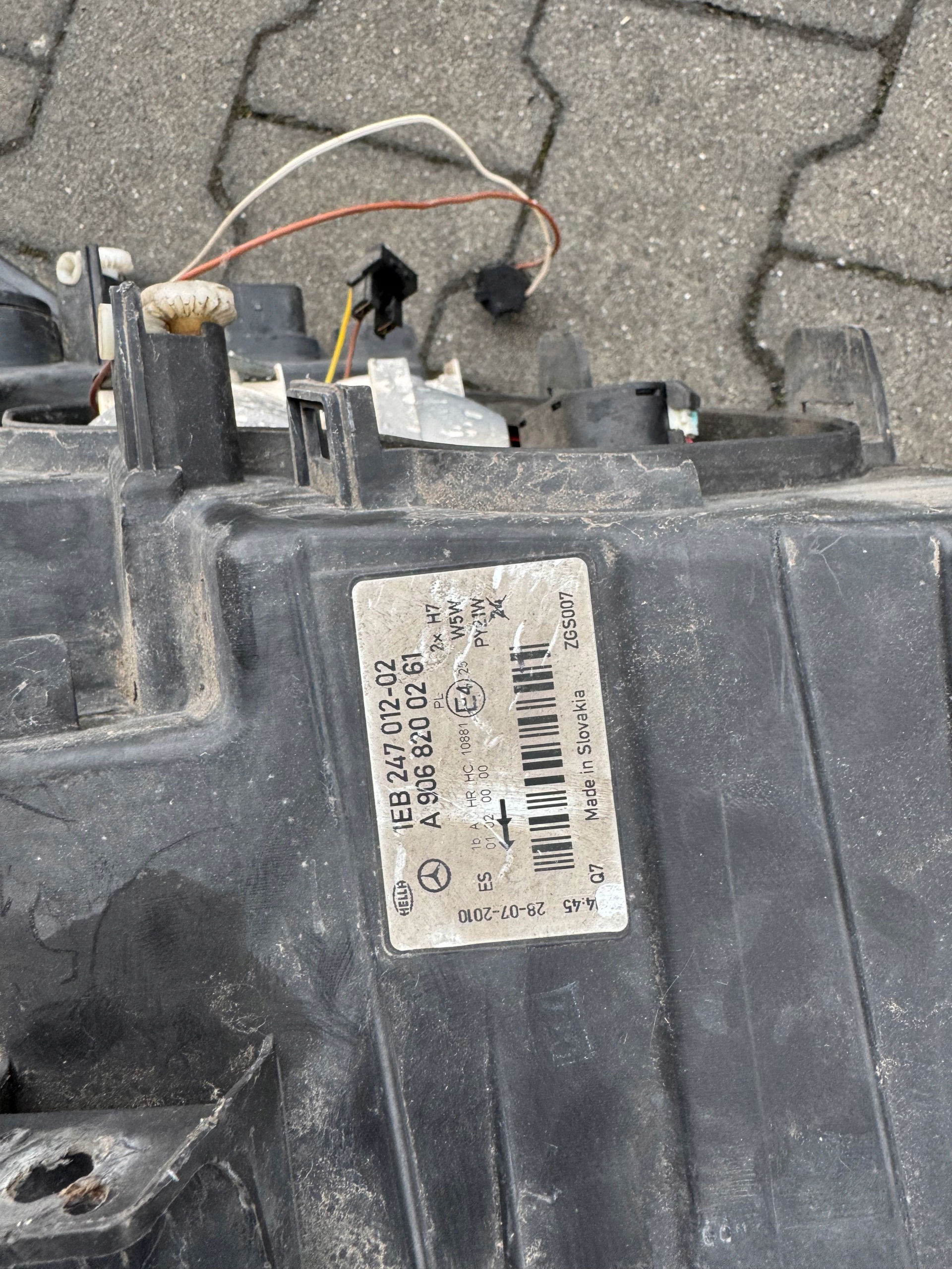 Mercedes Sprinter W906 light right front A9068200261