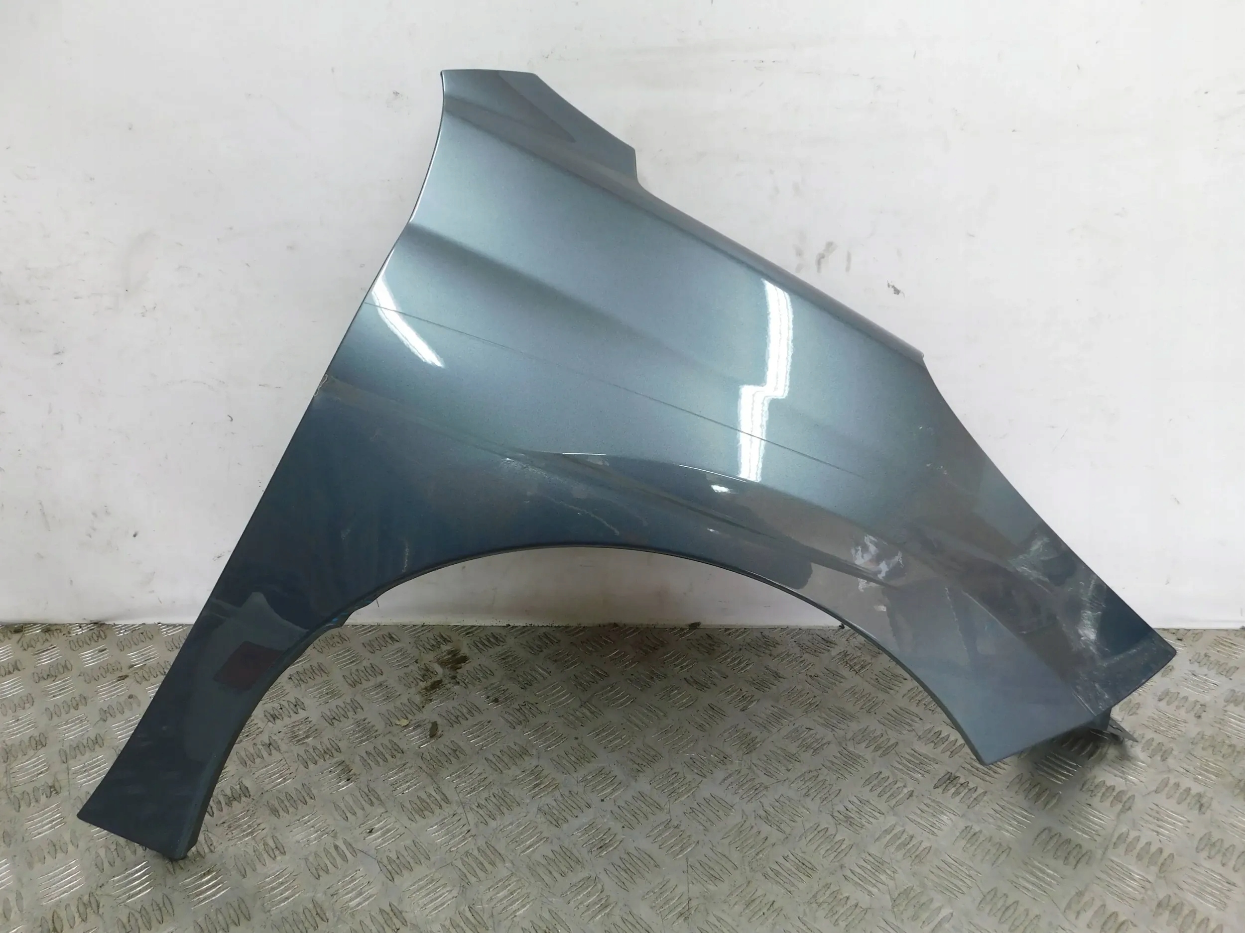 fender front front right PEUGEOT 207