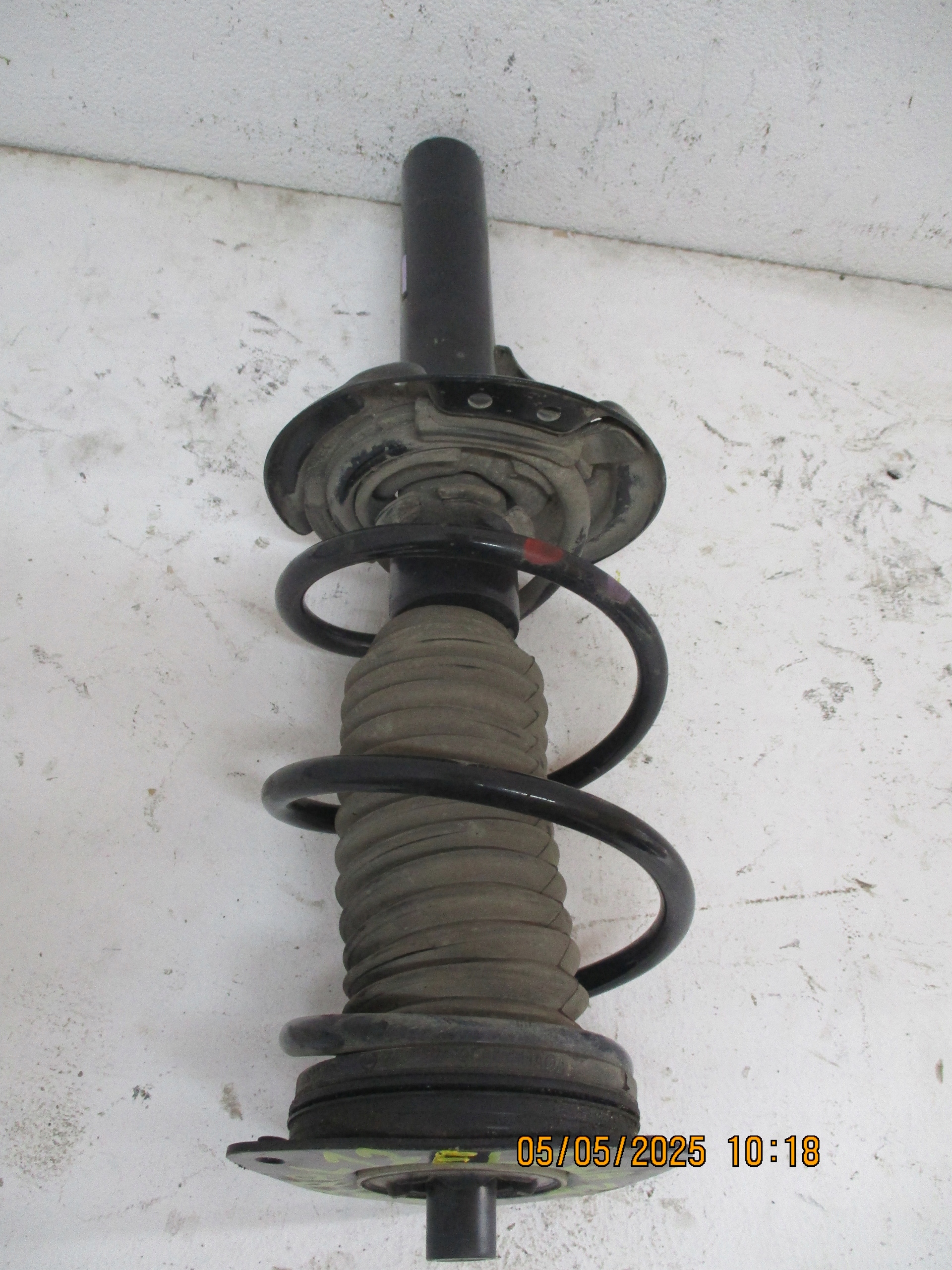 shock absorber amor front right left RENAULT AUSTRAL 543020508R 543033805R
