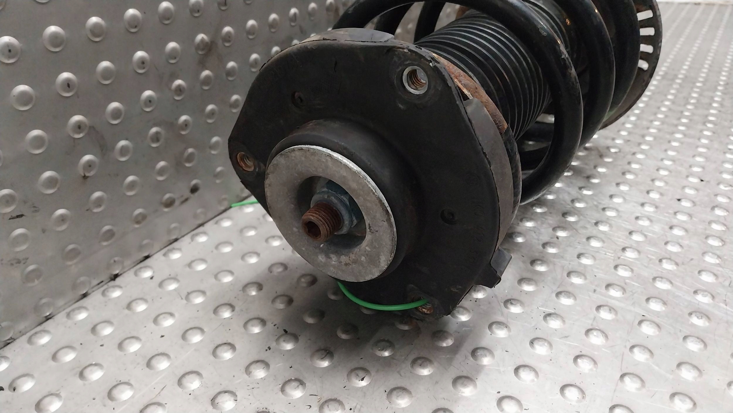 shock absorber right left front 1T0413031DC A3 8P TOURAN and CADDY III LEON II