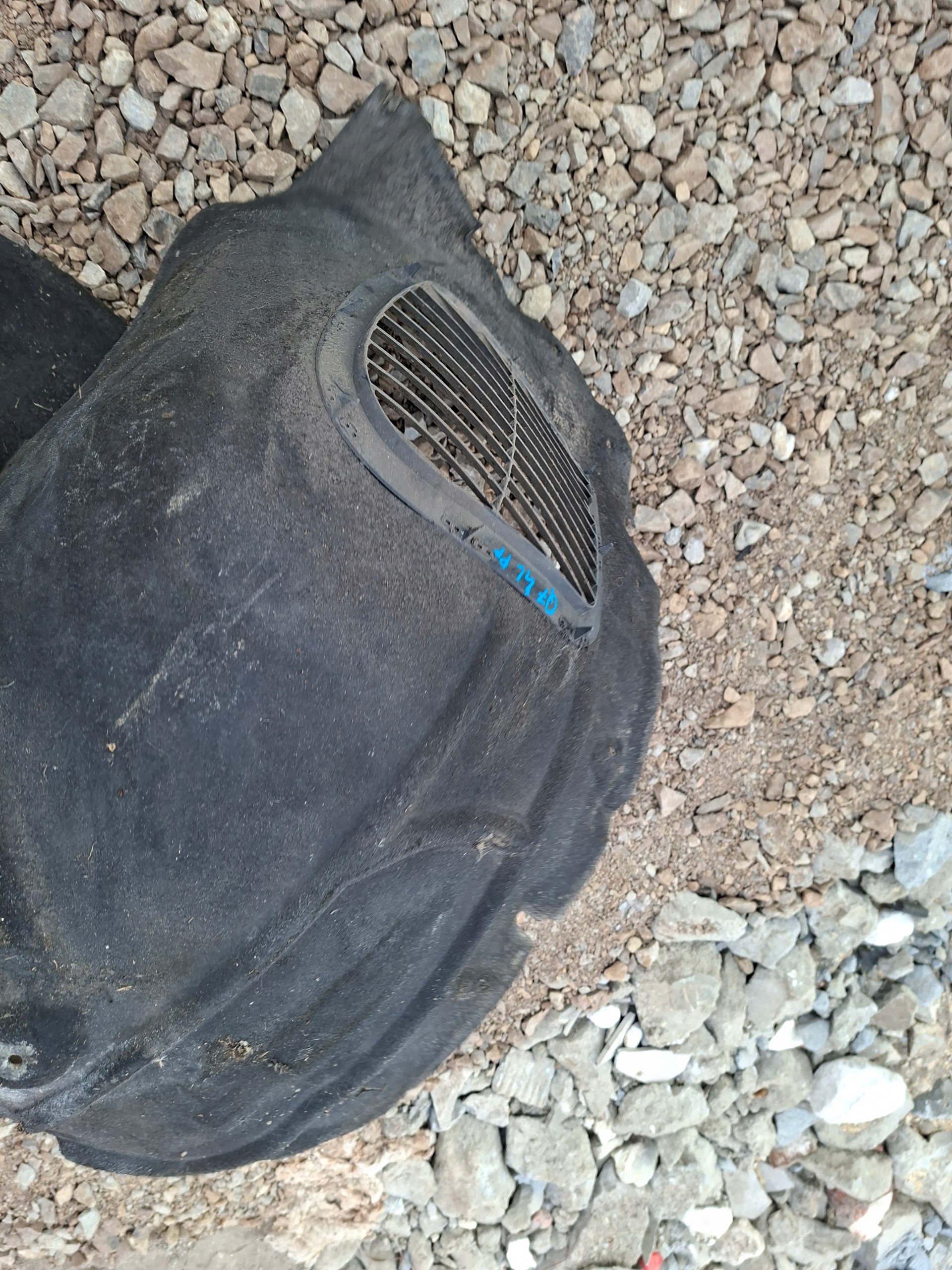 mudguard right front right front plastic AUDI Q7 4L