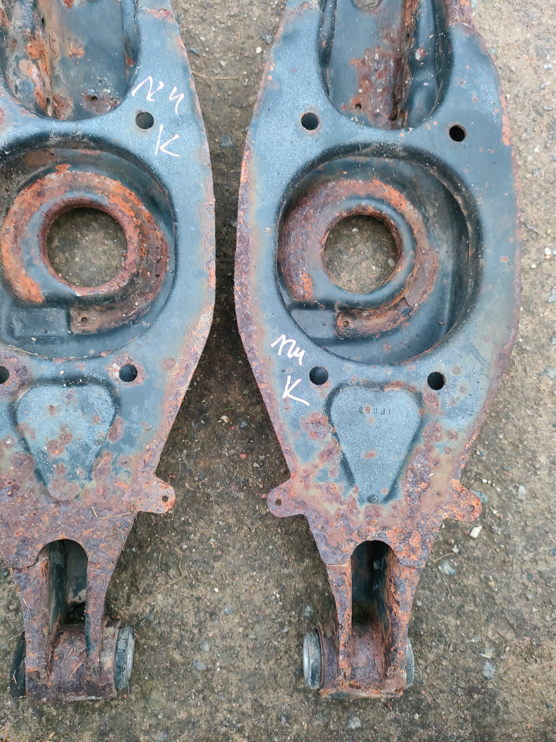 Querlenker unterer kombi heck w124 mercedes hinten w210