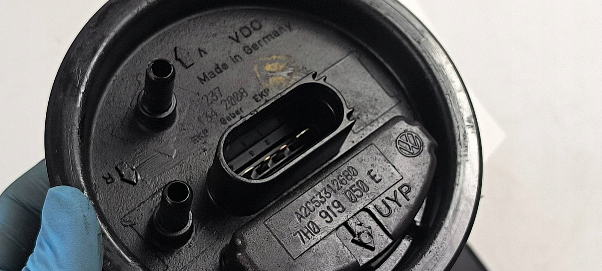 pump fuel 7H0919050E VOLKSWAGEN TRANSPORTER T5
