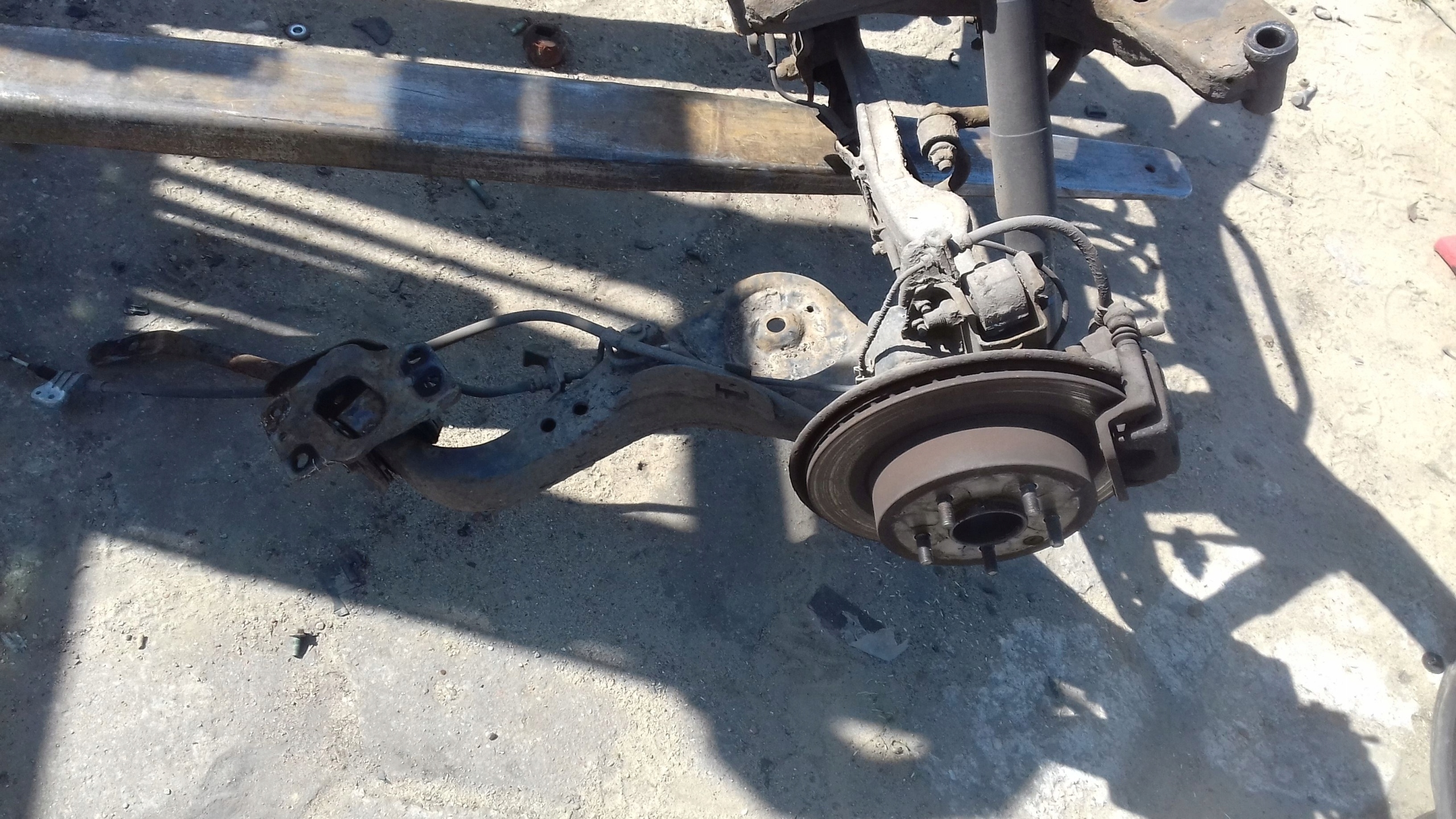 OŚ BELKA ZAWIESZENIA TYŁ RENAULT KOLEOS 2.0DCI Numer katalogowy części BELKA TYŁ TYLNA OŚ TYLNA