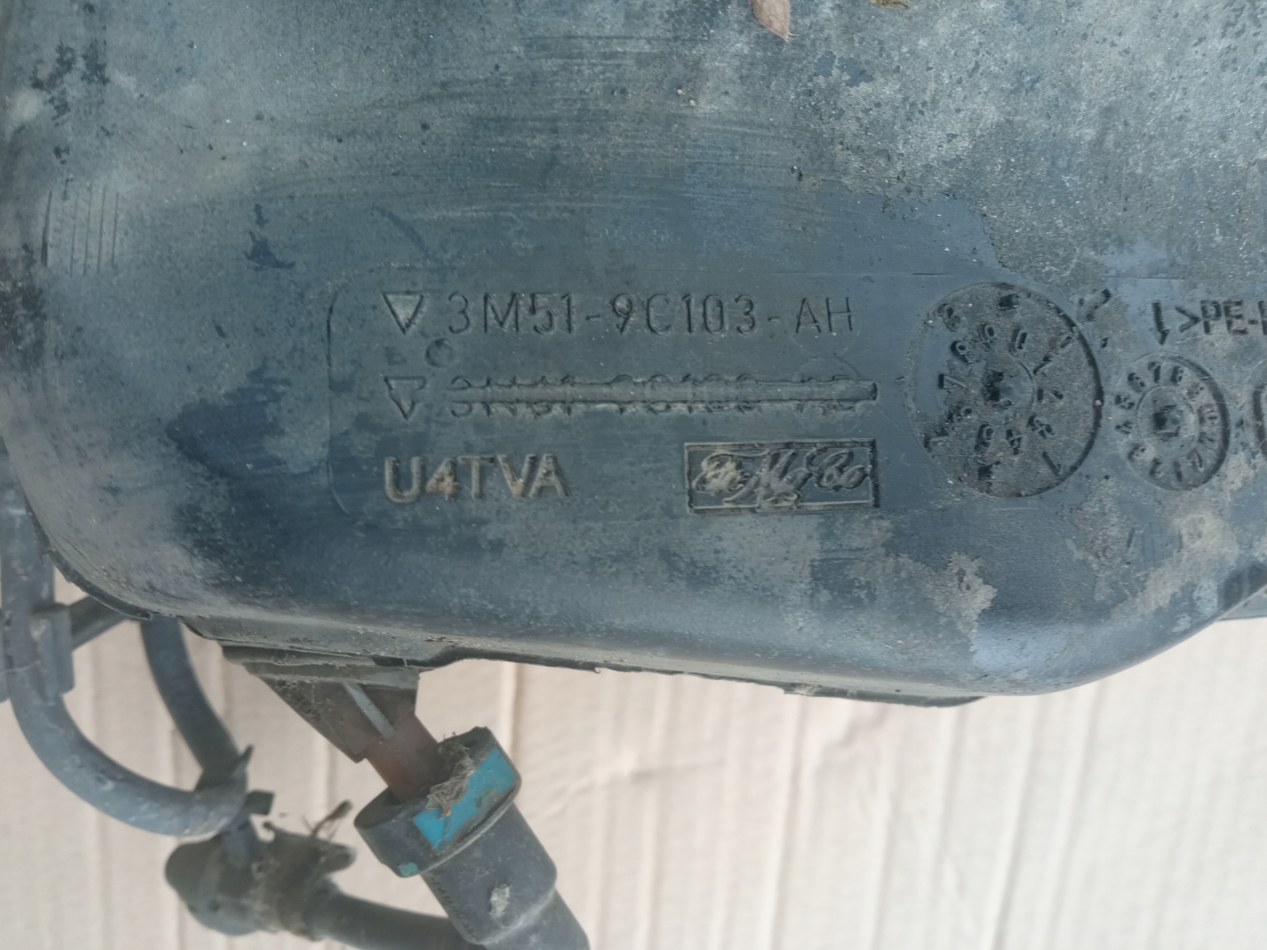 ZBIORNICZEK PŁYNU DPF FAP MAZDA 3 BK BL FORD FOCUS MK2 C-MAX MONDEO MK4 Producent części Volvo OE