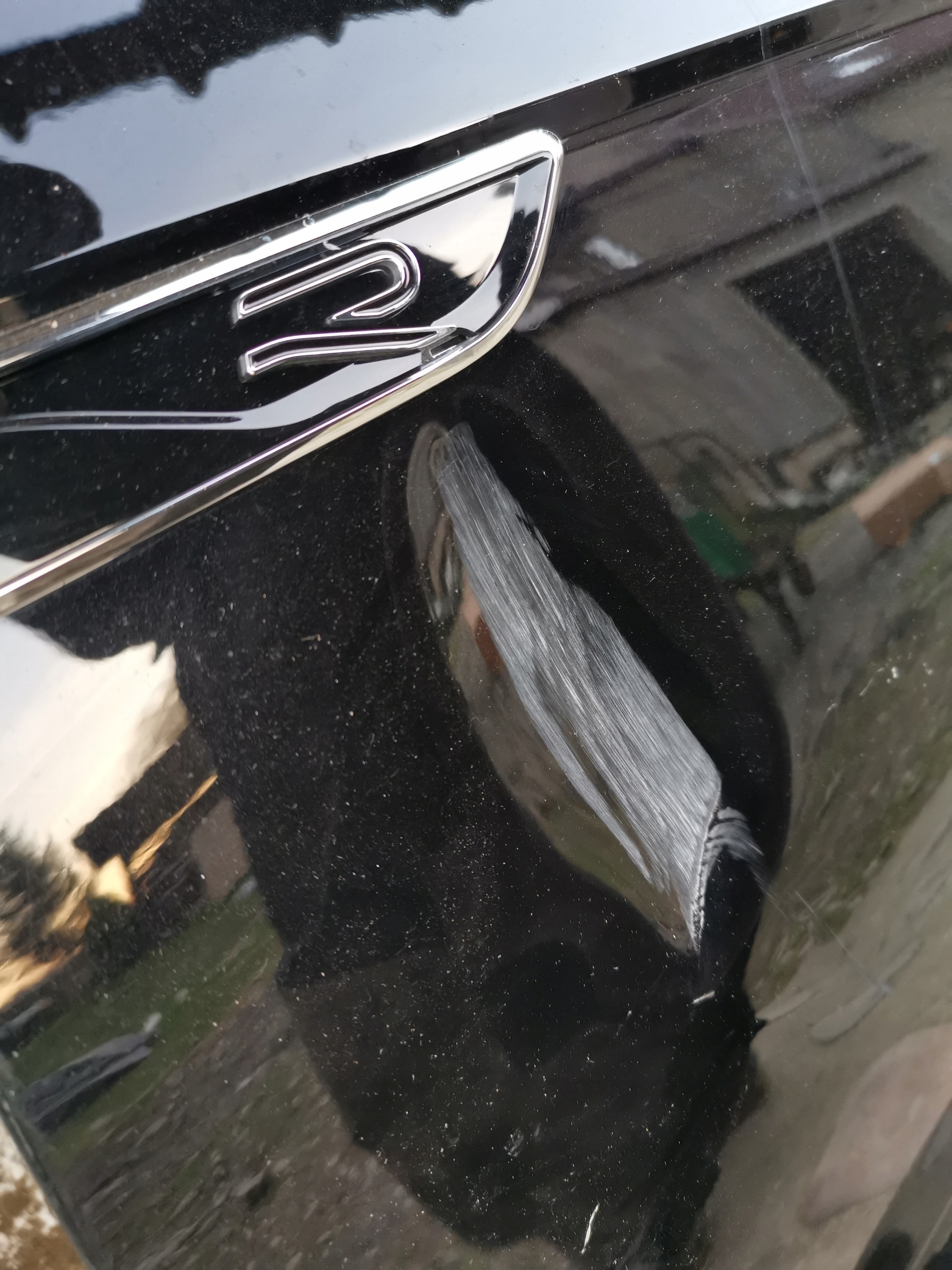 VW TOUAREG III door left front 760831311 B