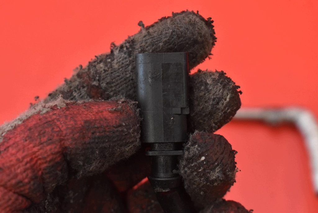 Sensor TEMPERATURY Gase 04L906088DR AUDI A4 B8 2.0 TDI 190 KM LIFT 11-16
