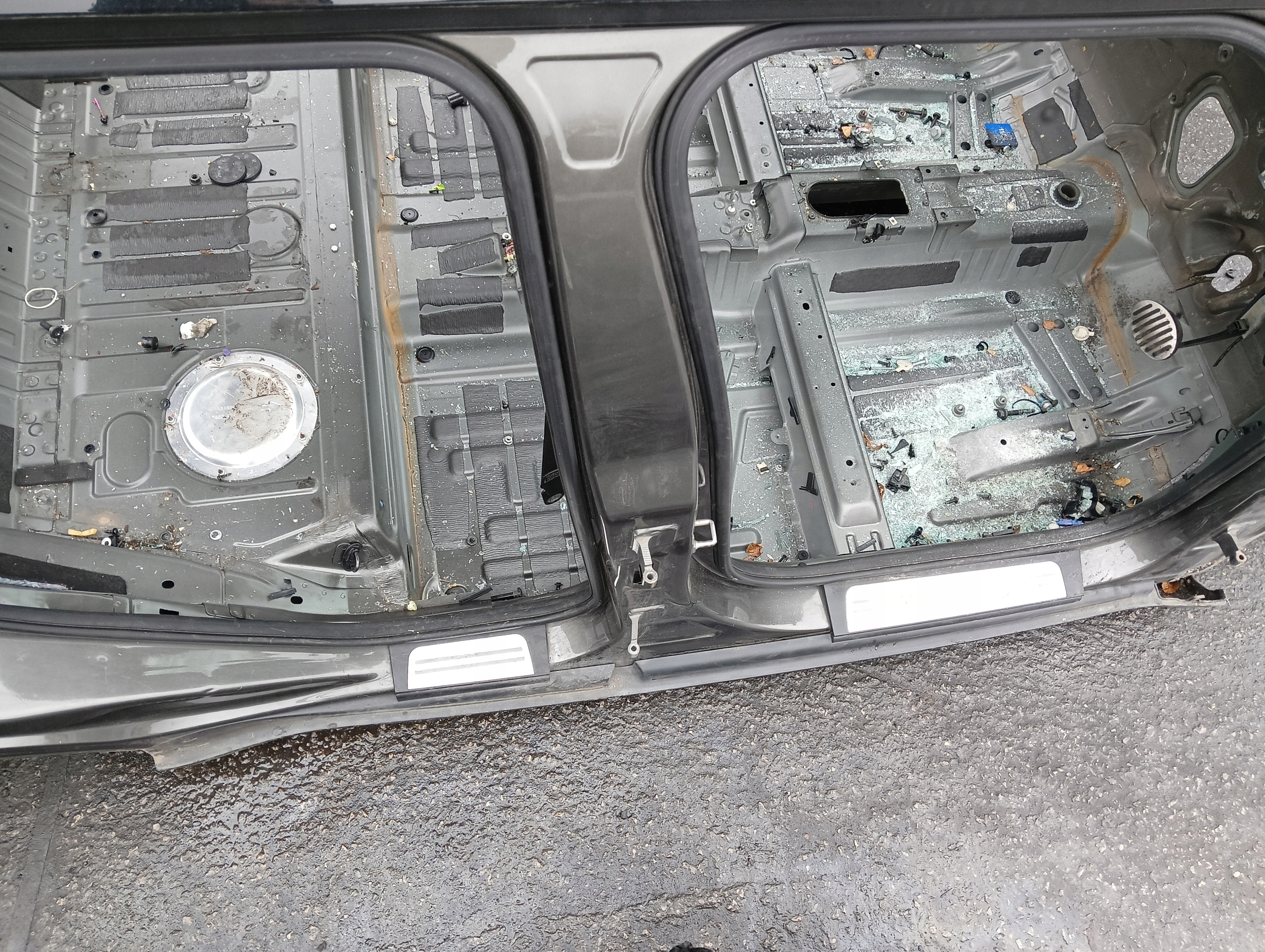 threshold right pillar central MINI COUNTRYMAN R60 ROYAL GREY METALLIC (A48)