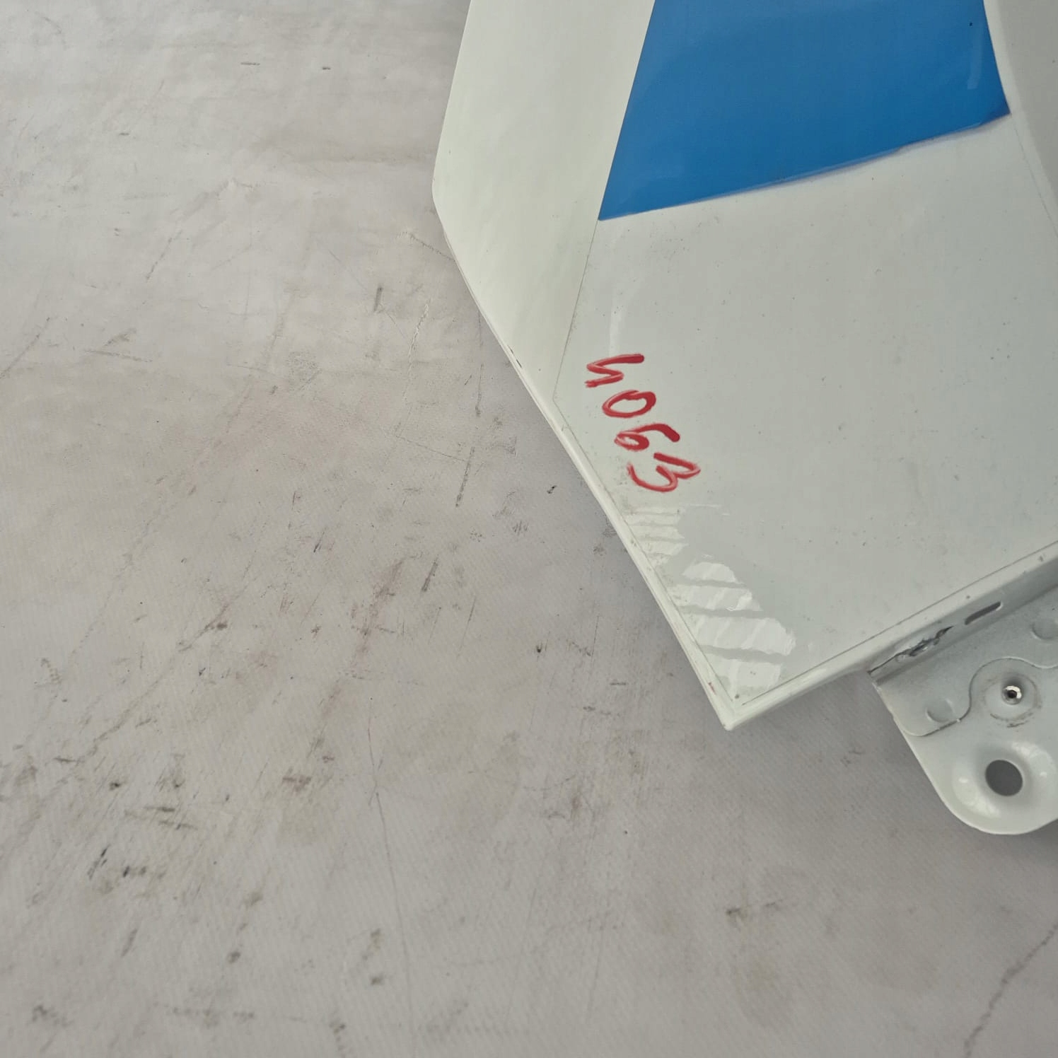 RENAULT EXPRESS 21-> fender front front left