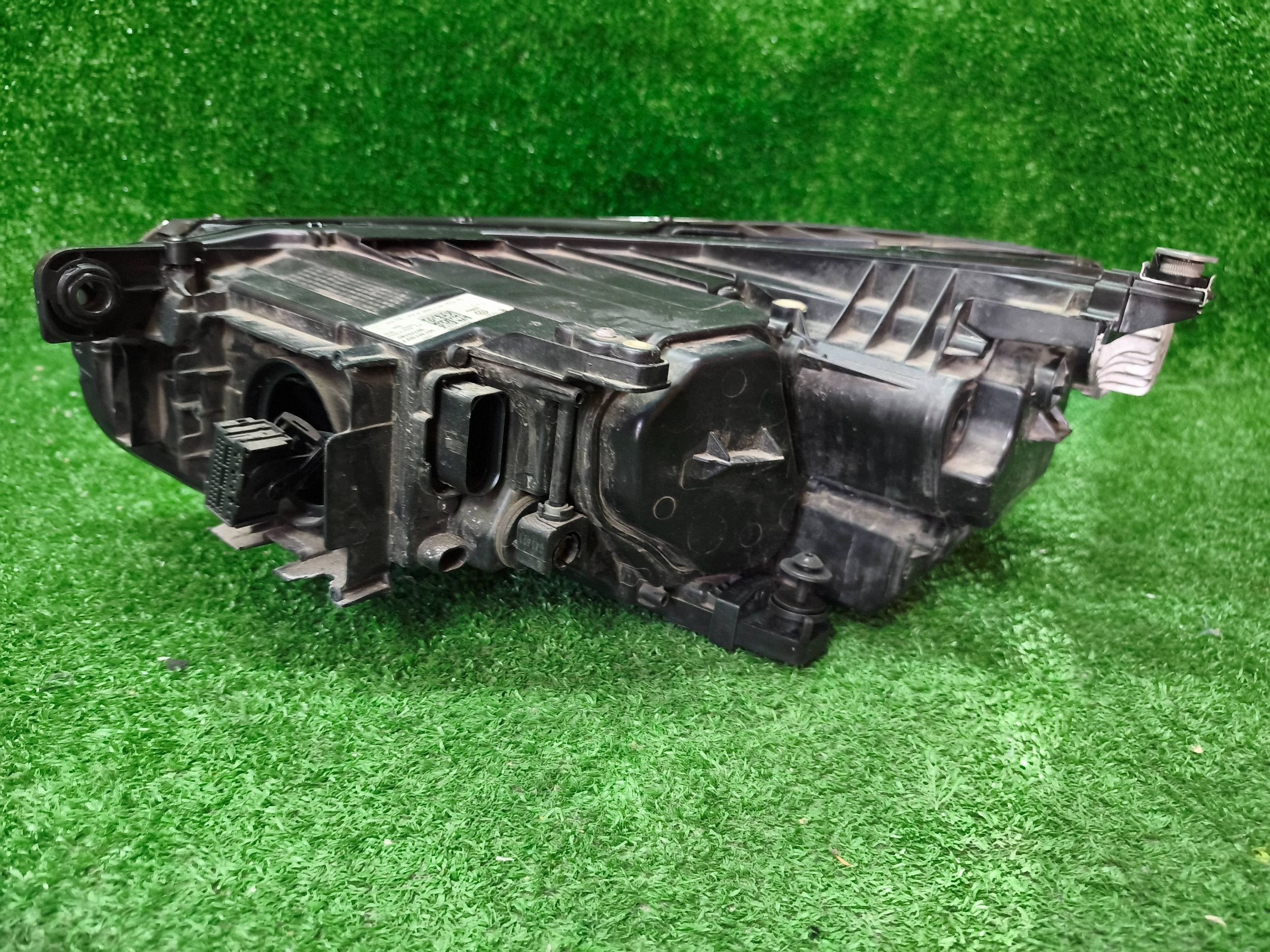 REFLEKTOR right front VW PASSAT B8 19- LIFT IQ LIGHT NR.1642