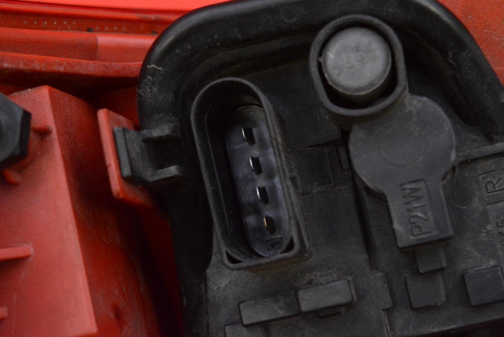 light right rear part rear 89037056 AUDI A6 C6 KOMBI 04-08
