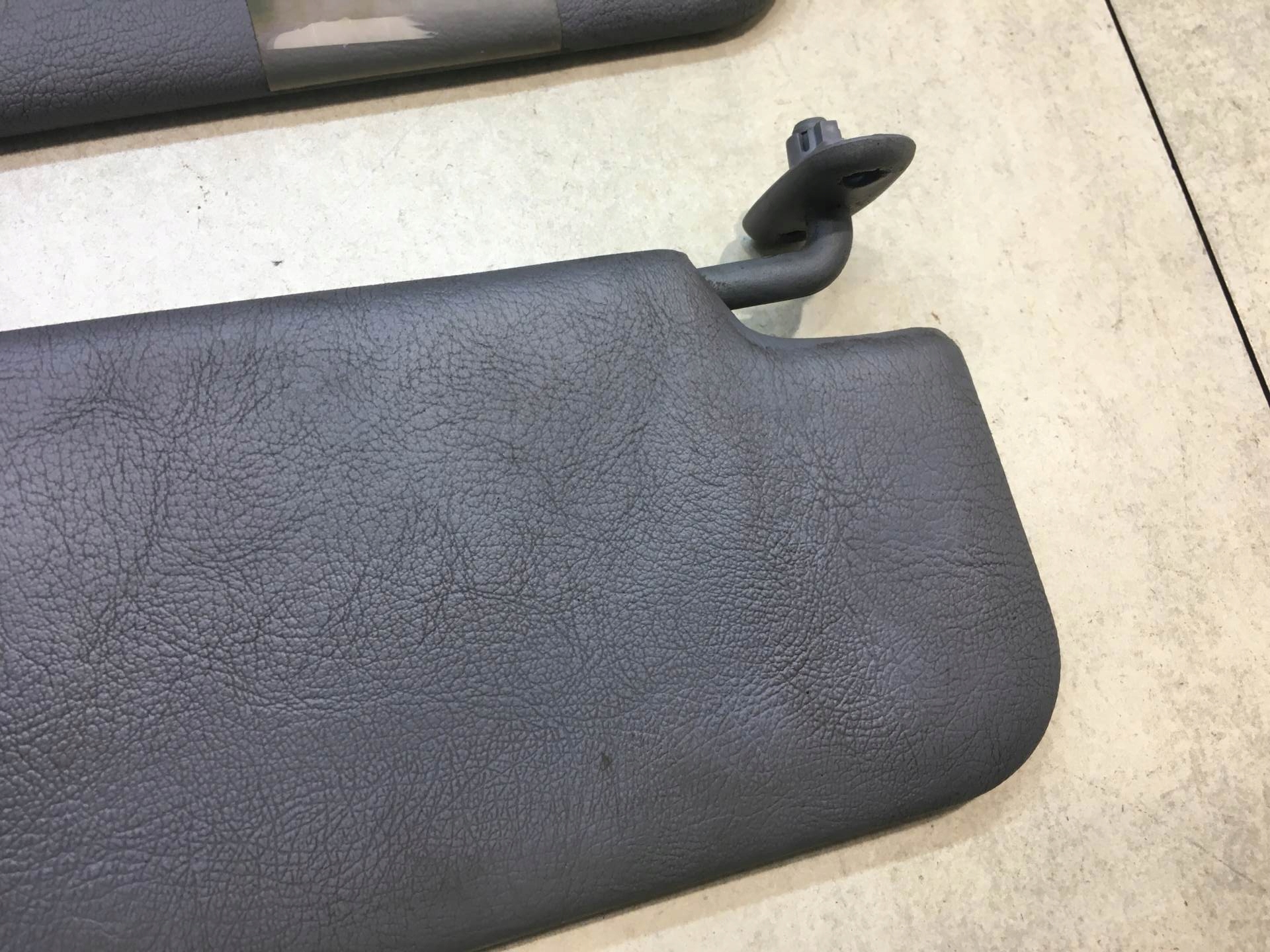 Blende Abdeckung PRZECIWSLONECZNA MERCEDES VITO W638 2.3 D