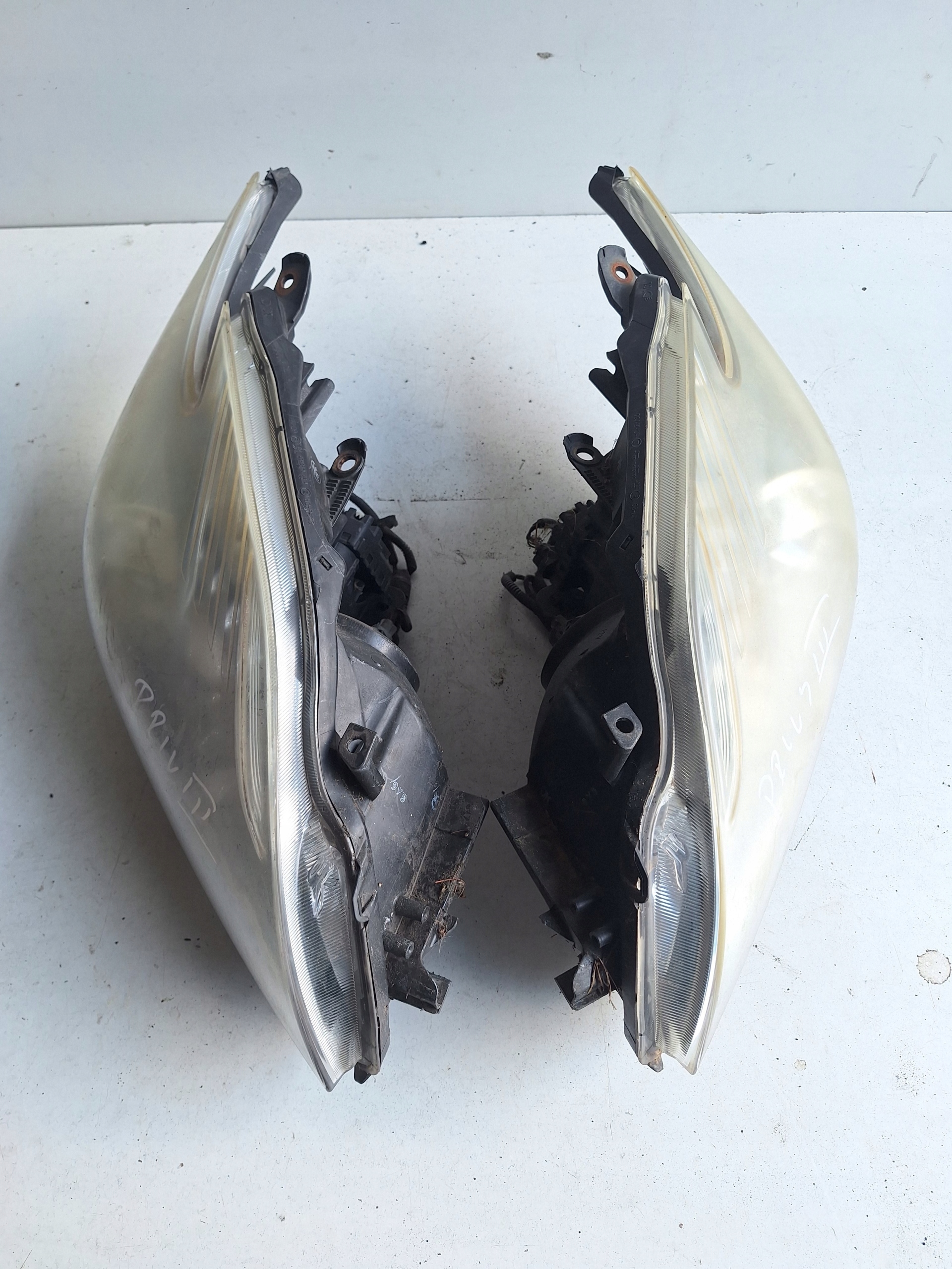 TOYOTA PRIUS III 09-12 light left UK