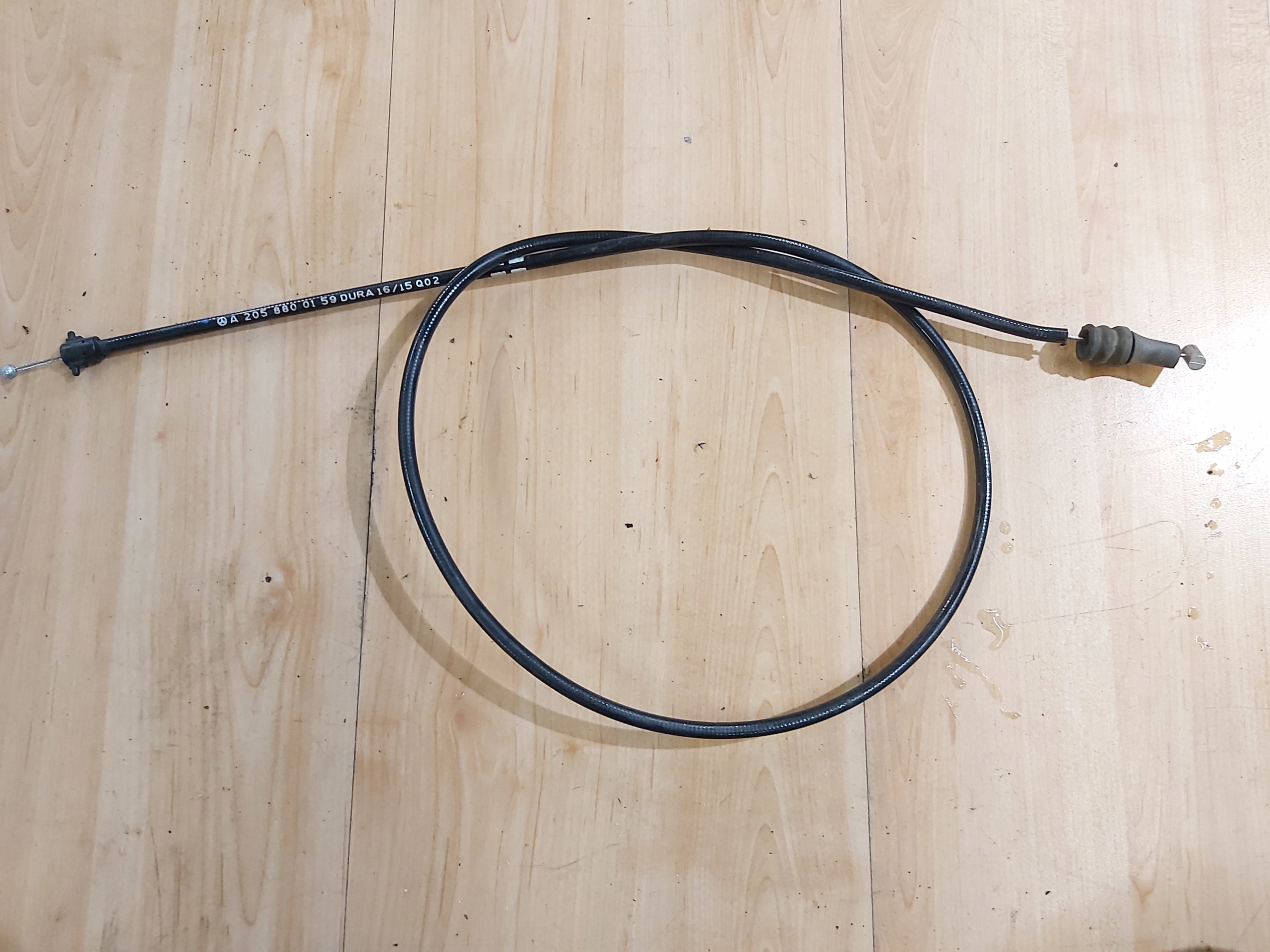 Câble Levier pour l’ouverture du capot A2058800159 MERCEDES W205 Original!!