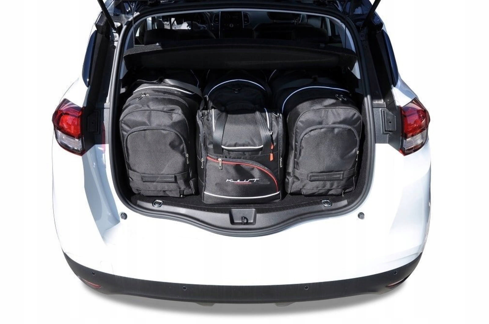 J&j Automotive Sada 4ks cestovných tašiek Sport pre Renault Scenic 2015+