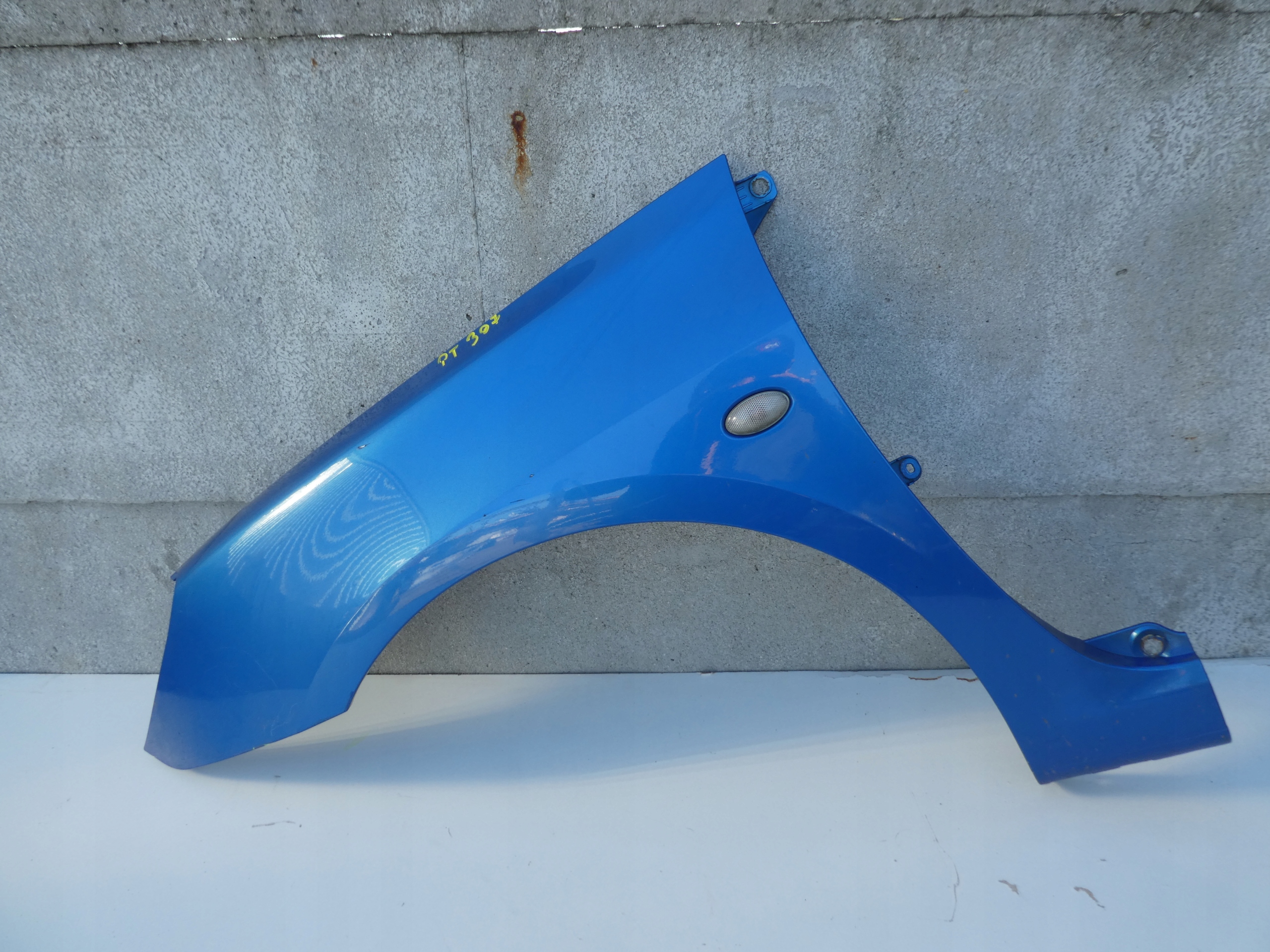 fender front left front Peugeot 307