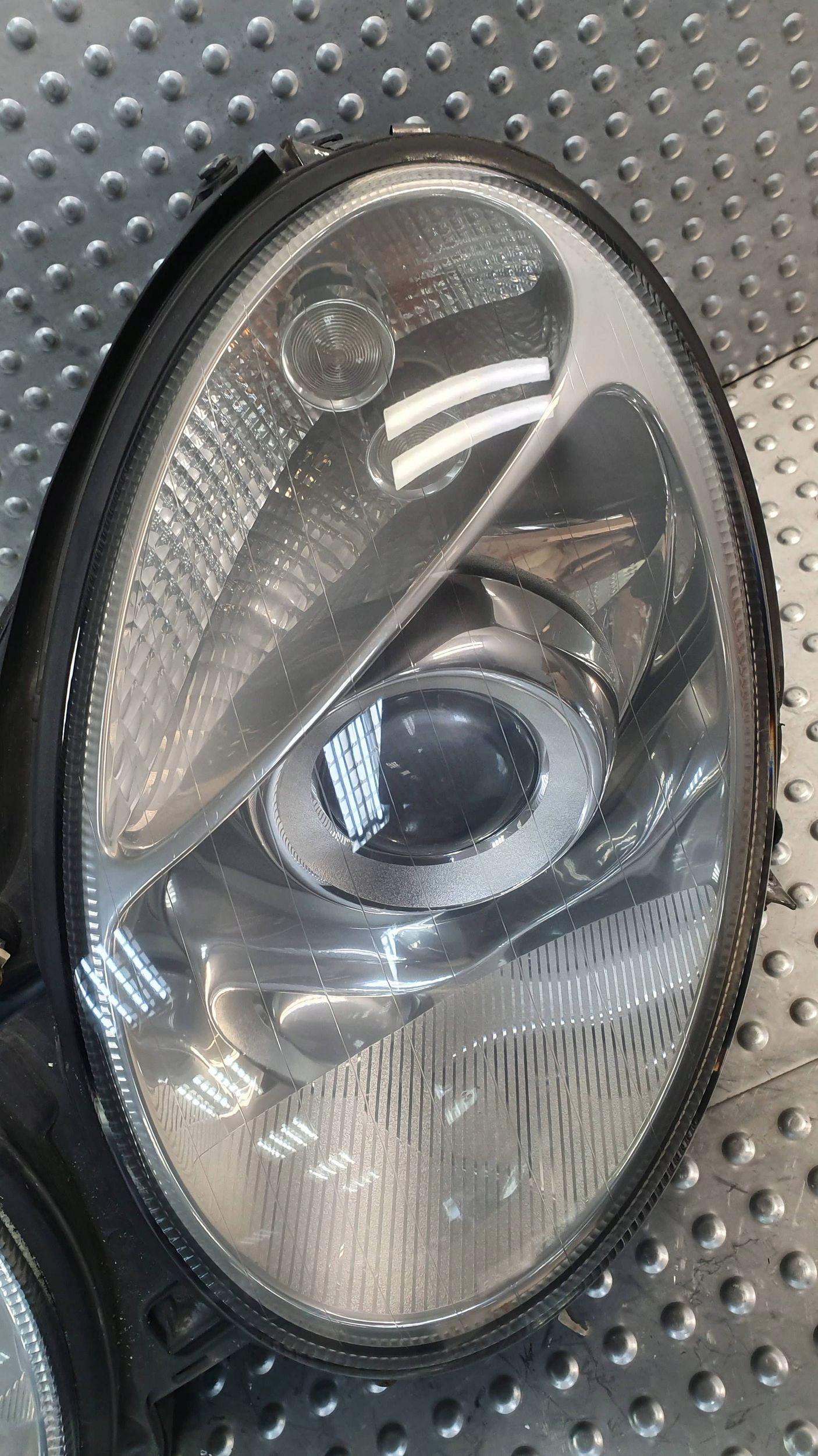 light front left MERCEDES E-KLASA W211 02