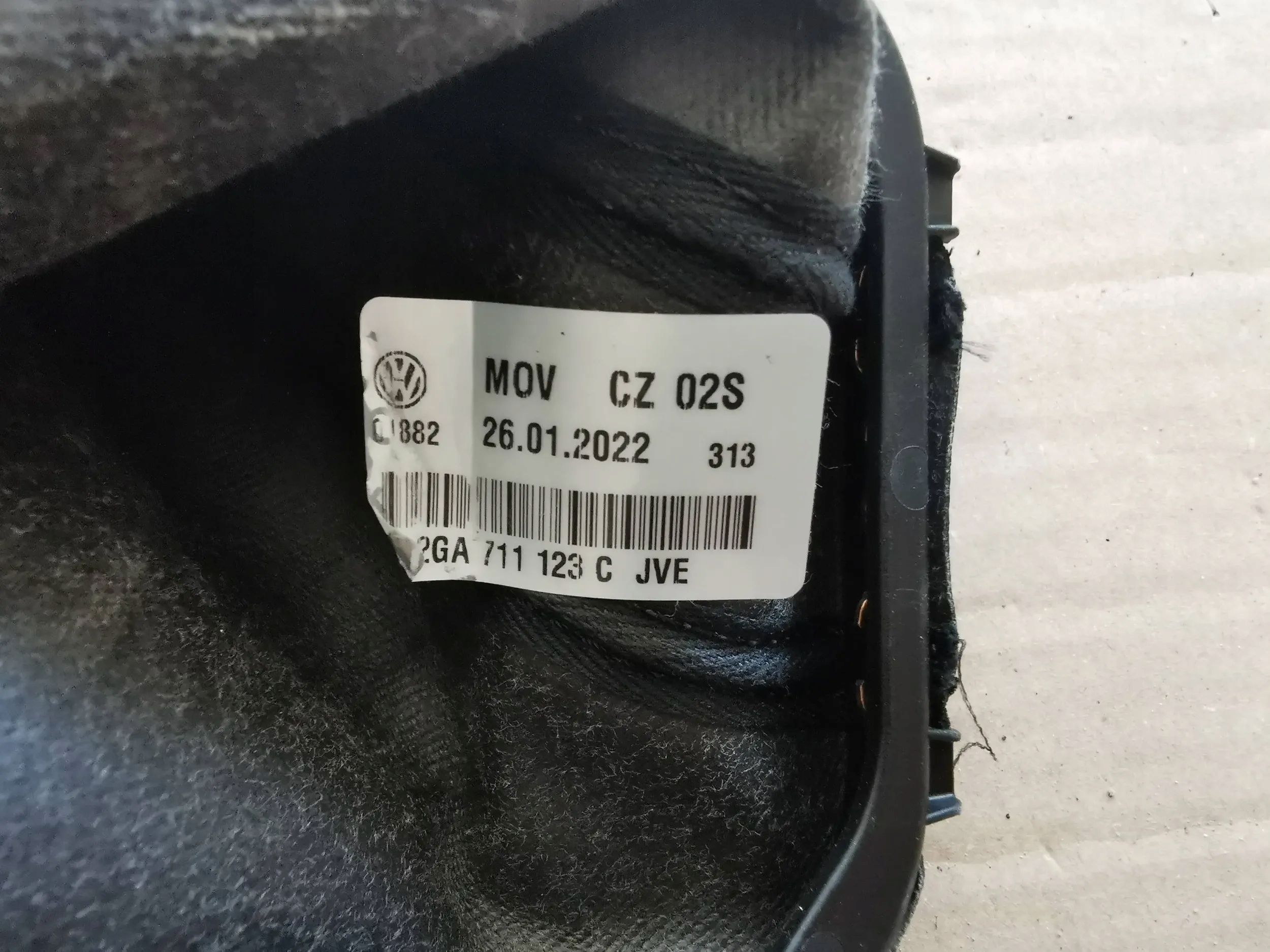 Volkswagen T-Roc Nowy drążek gałka zmiany biegów 2GA711123C Producent części Volkswagen OE