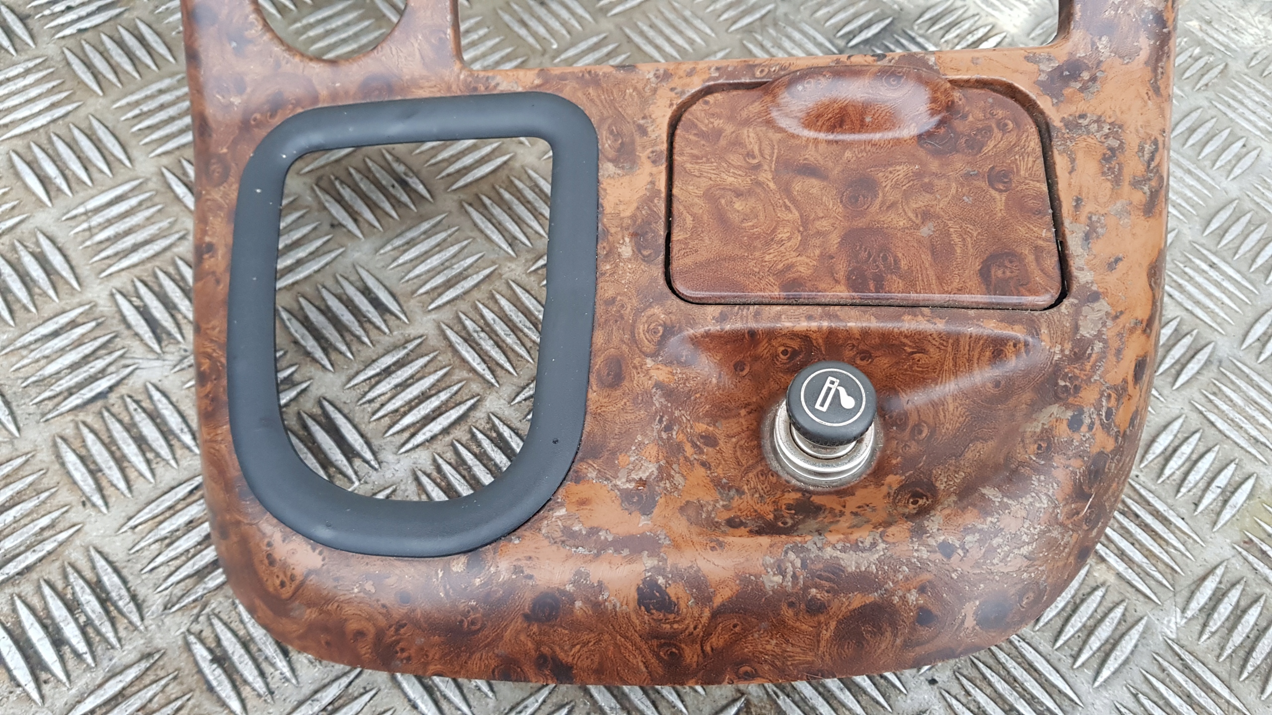 KIA CARNIVAL 99- frame PANEL cover ashtray