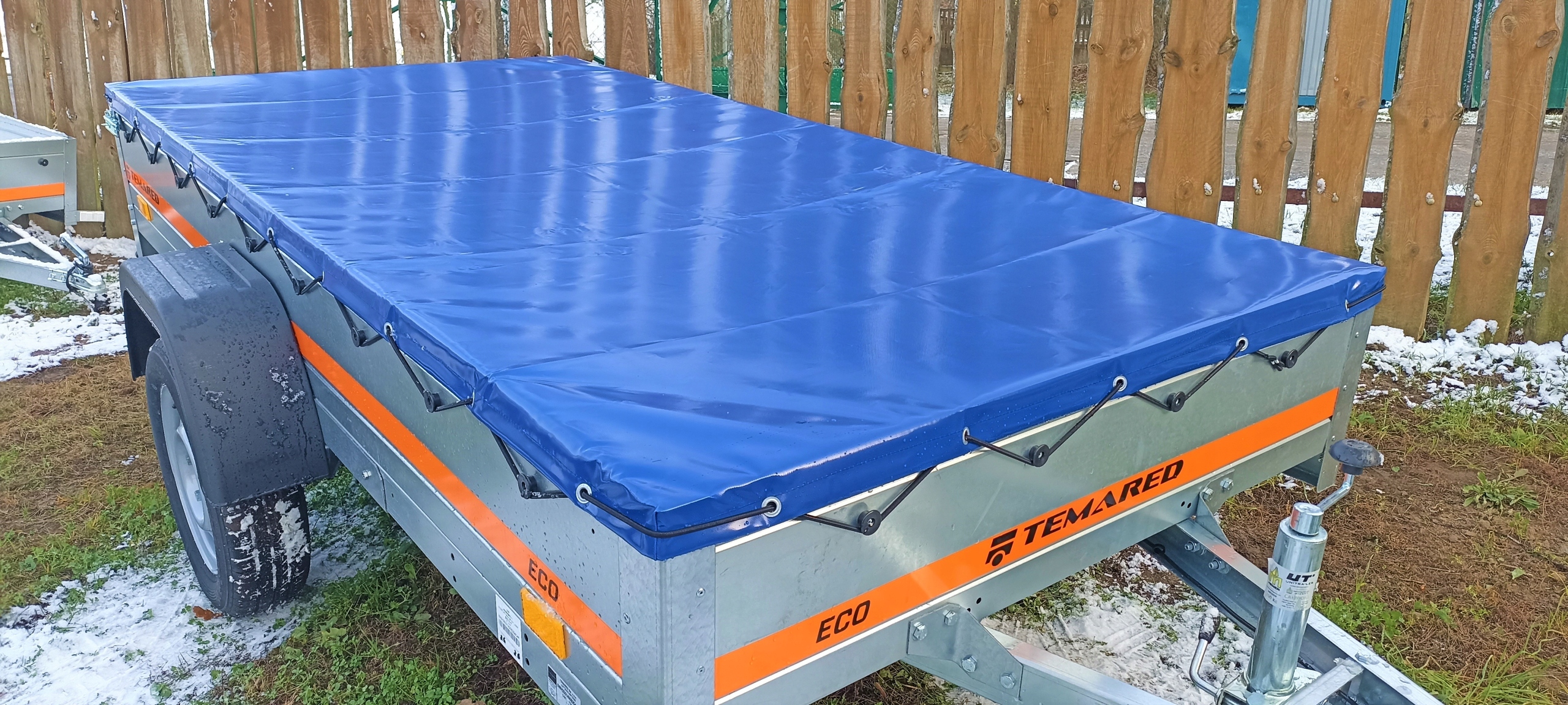 PLANDEKA PLASKA POKROWIEC TEMARED 2612 263x125cm Brand Temared