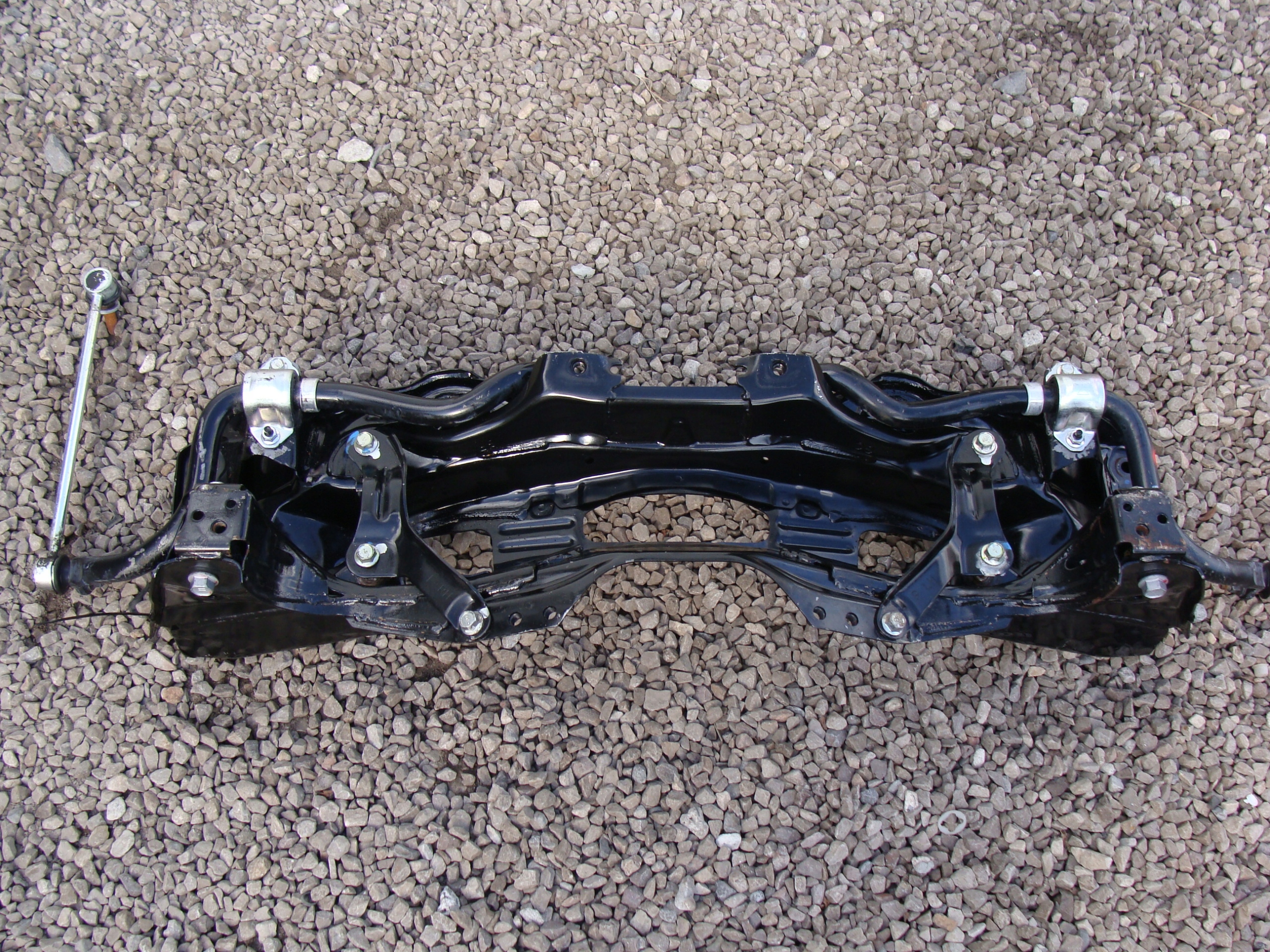 SANKI BELKA ZAWIESZENIA PRZÓD SUBARU FORESTER V XV !! Producent części Subaru OE