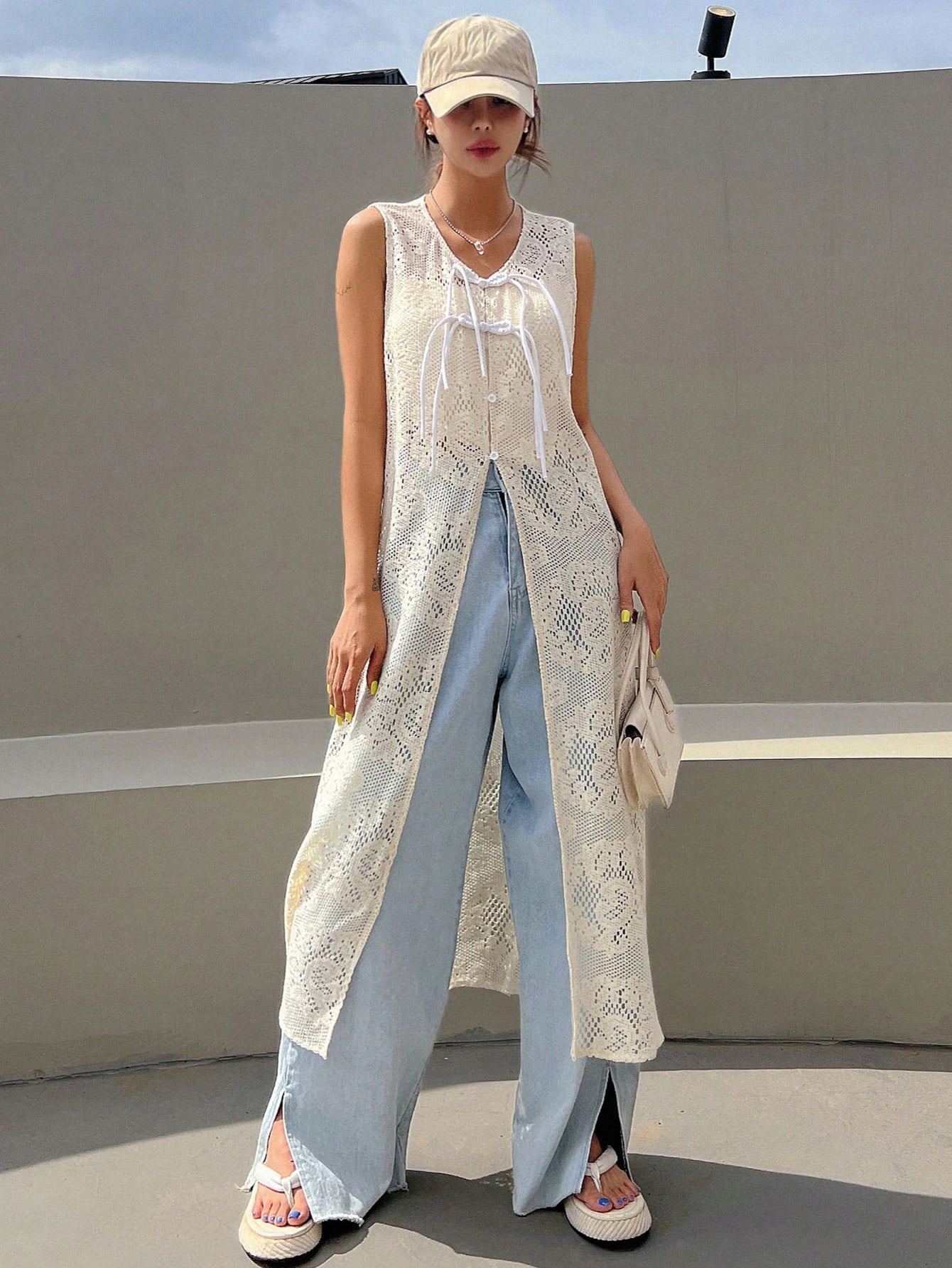 SHEIN BIAŁA SZYDEŁKOWA DŁUGA NARZUTKA Z WIĄZANIEM L 32248 Marka Shein