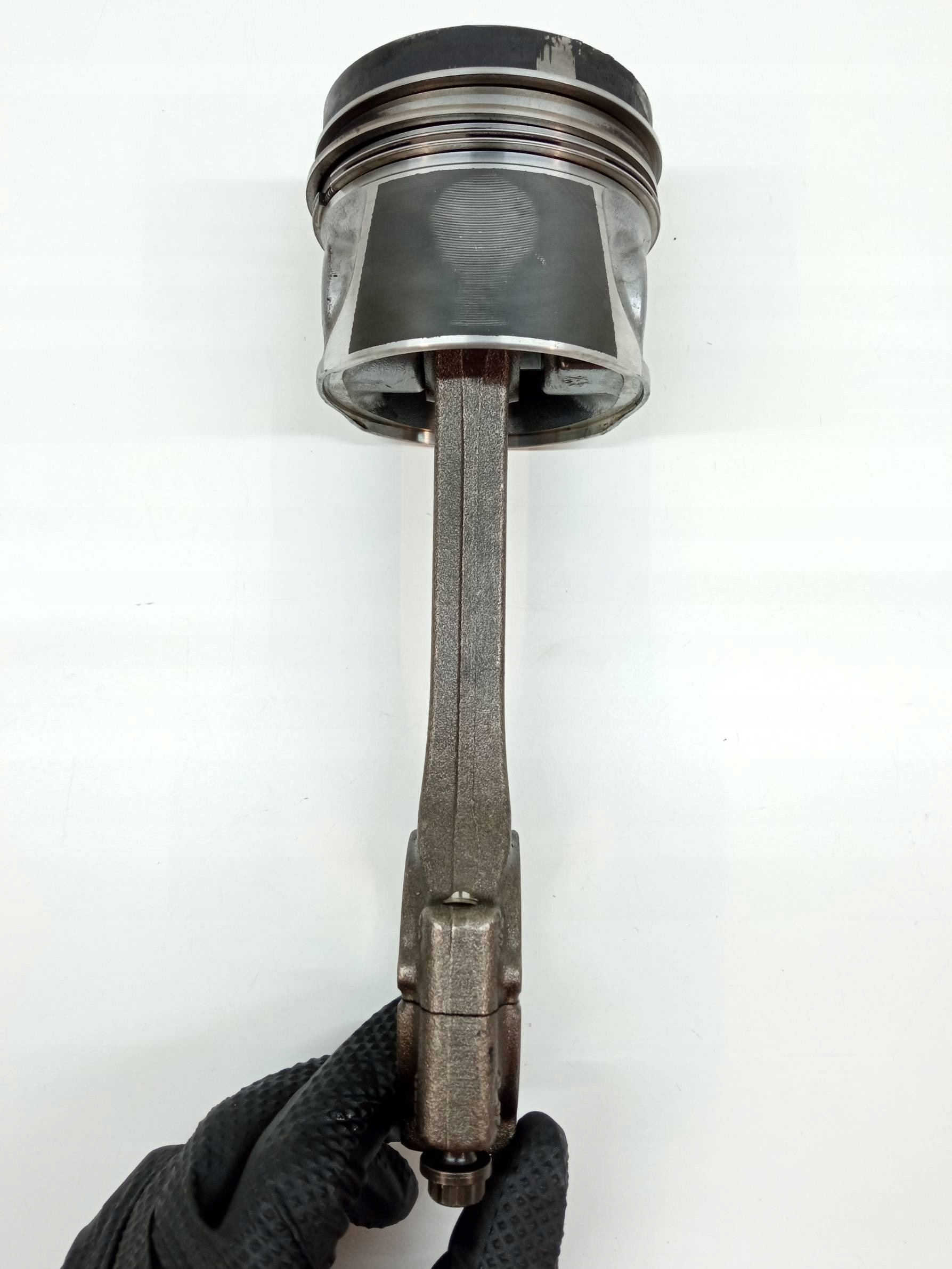 piston connecting rod 79L98 1.6 TDI Skoda Octavia II (2004-2013)