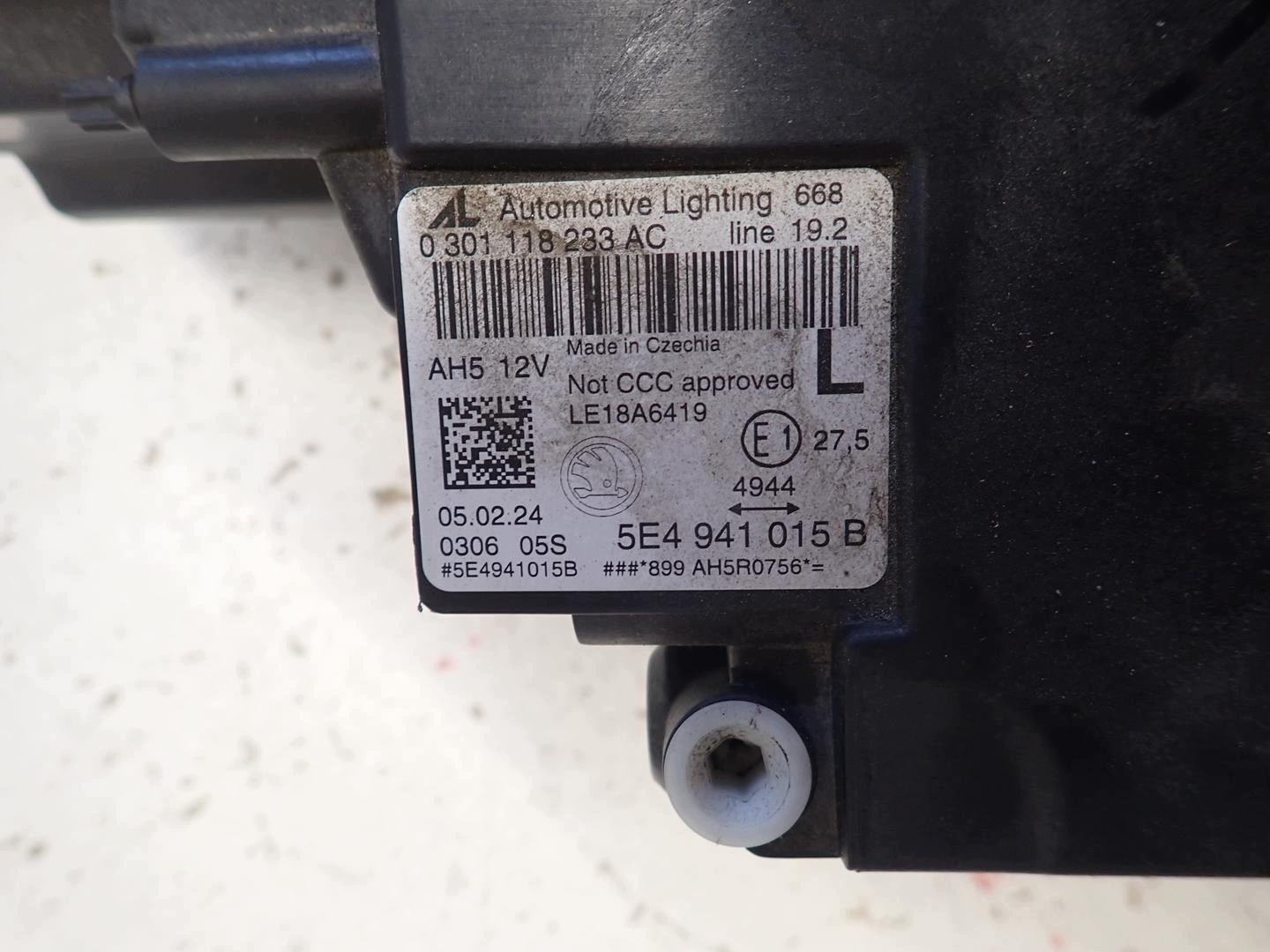 light front front left SKODA OCTAVIA IV 2020- FULL LED 5E4941015B