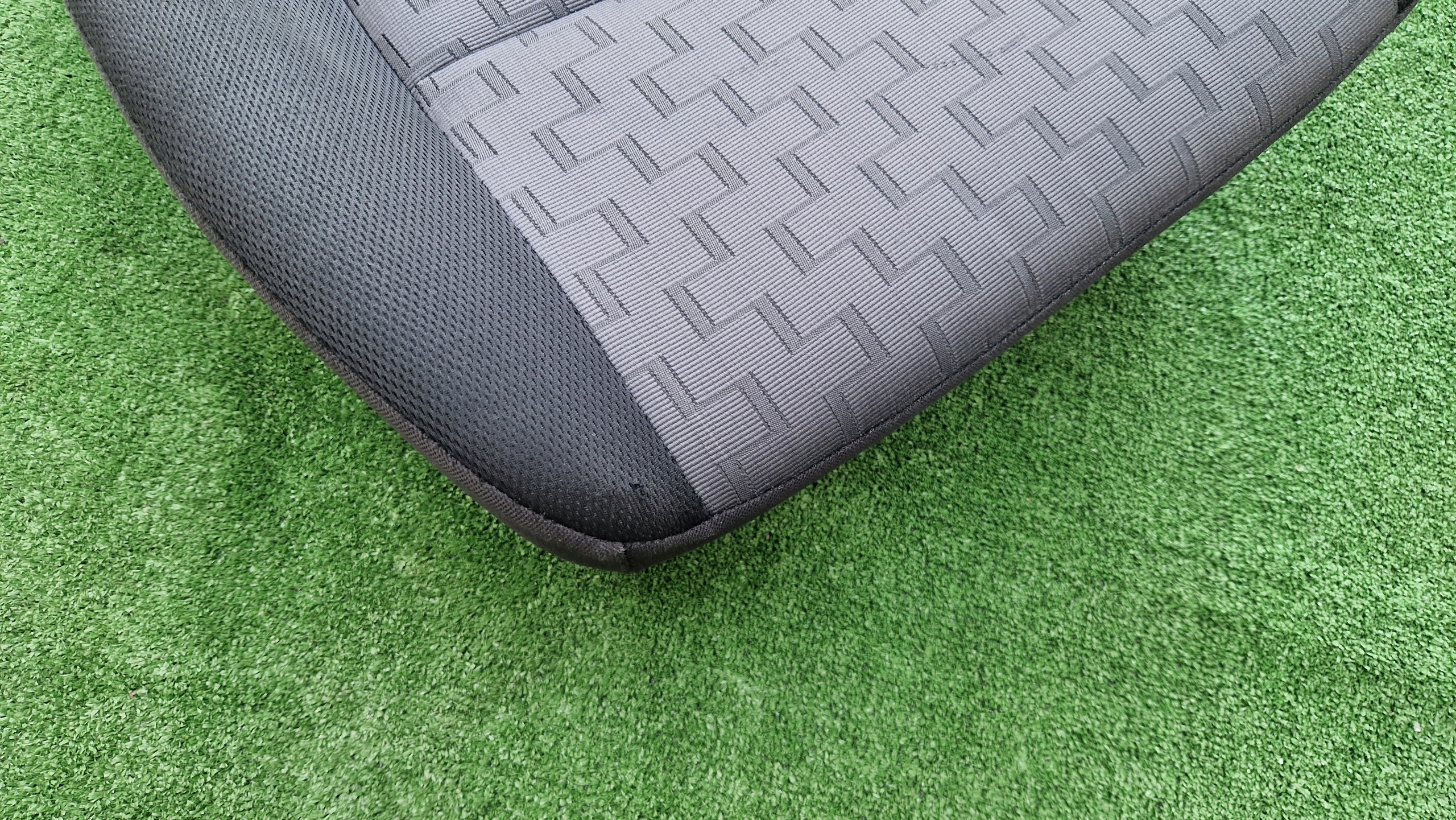 SIEDZISKO seat SUZUKI JIMNY left right 2009R