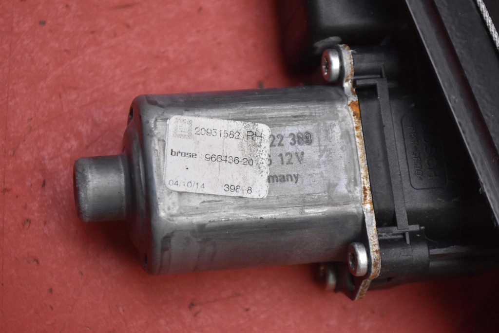 window regulator right front EU 13260138 OPEL ZAFIRA C 12-16