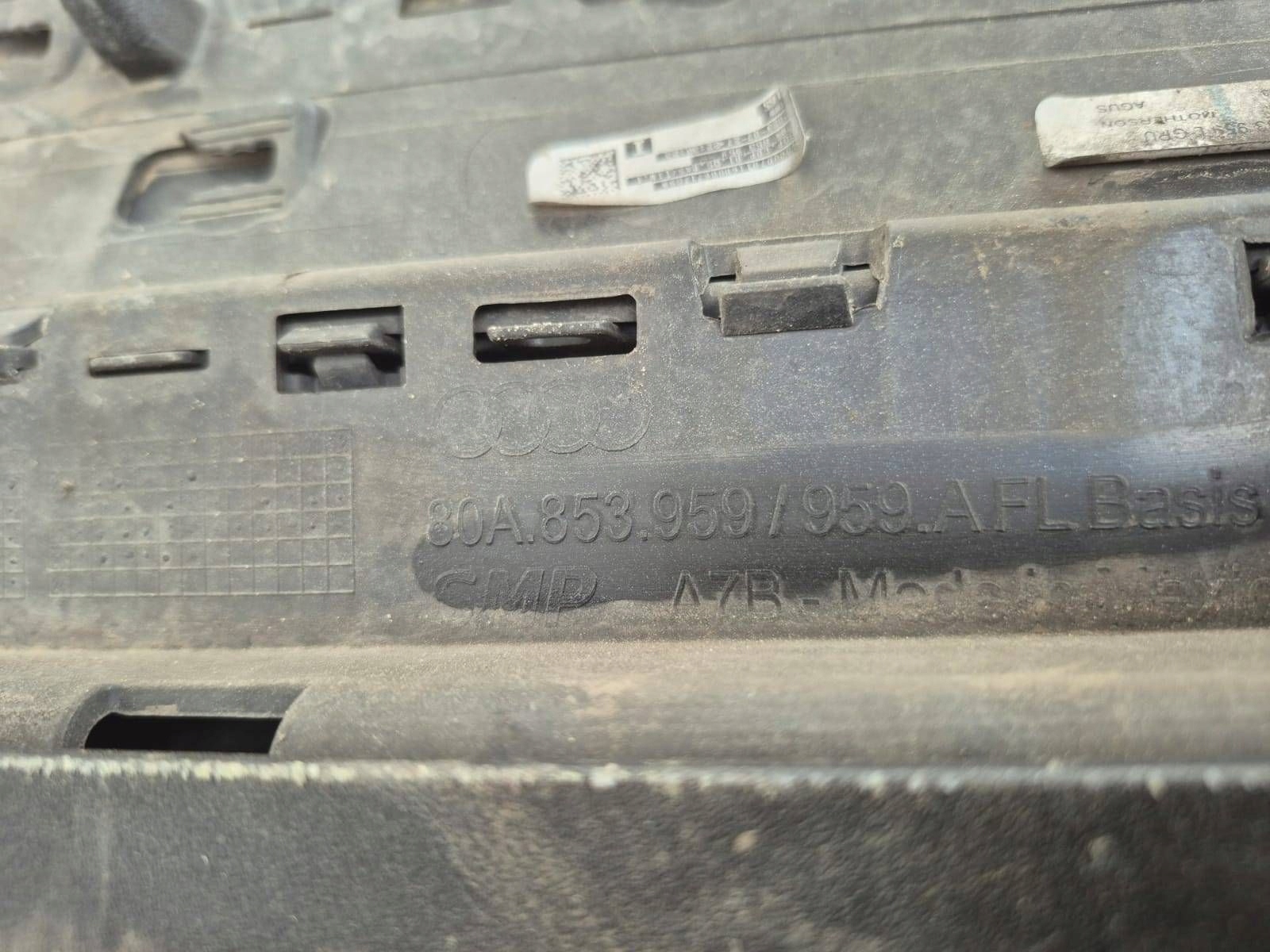 AUDI Q5 80A S-LINE 21- LIFT moulding door left front front 80A853959