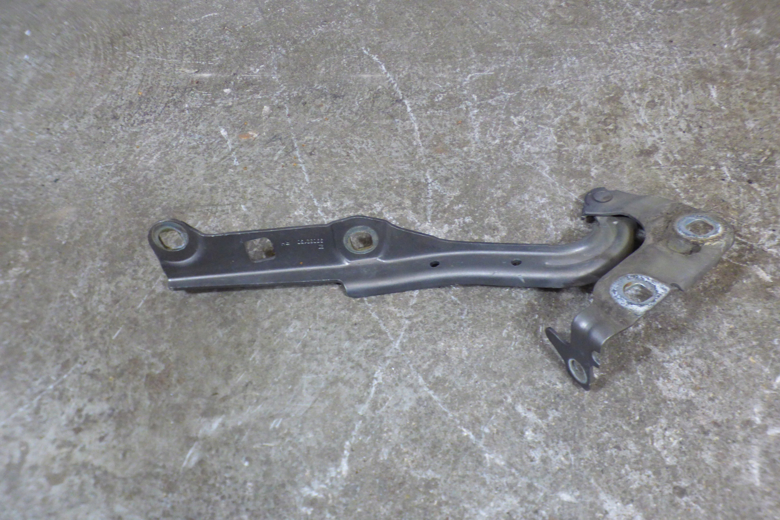 hinge bonnets Z41W left right 39032149 39032150 original sBDB Opel Astra K V