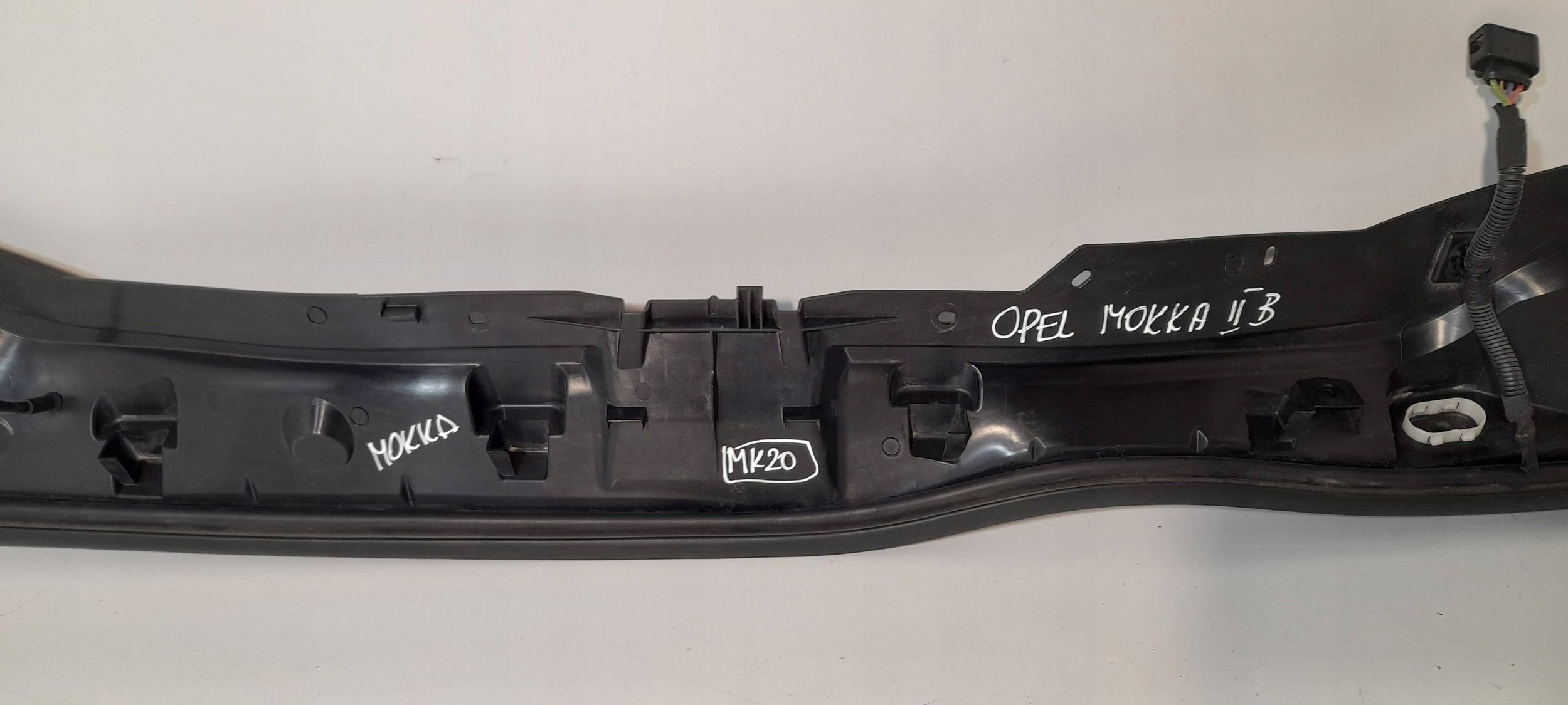 Opel Mokka B torpedo front lower 9820793980 (MK20)