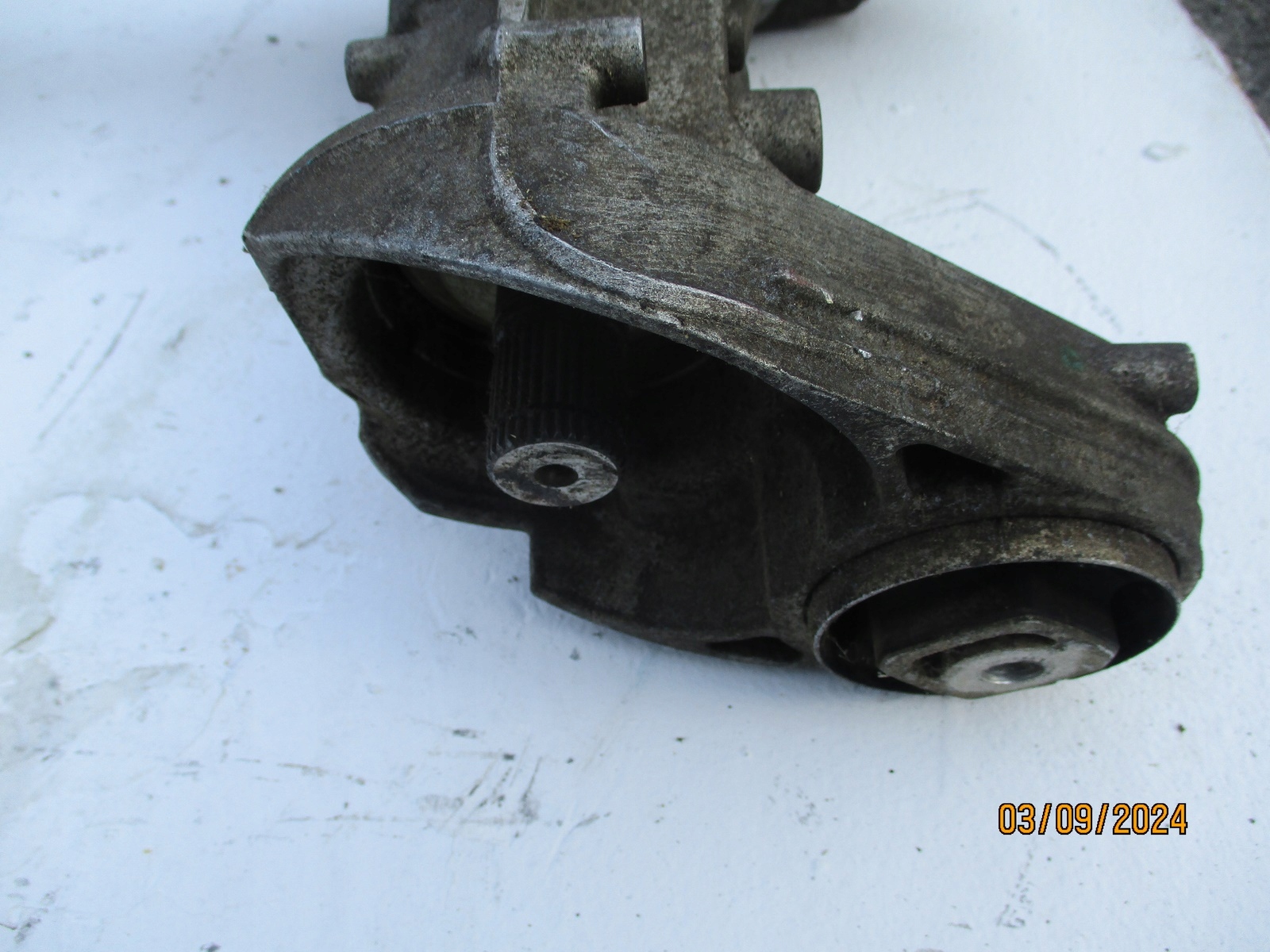 diff differential VW AMAROK 2H0 2,0TDI AGT 0BM409505K front