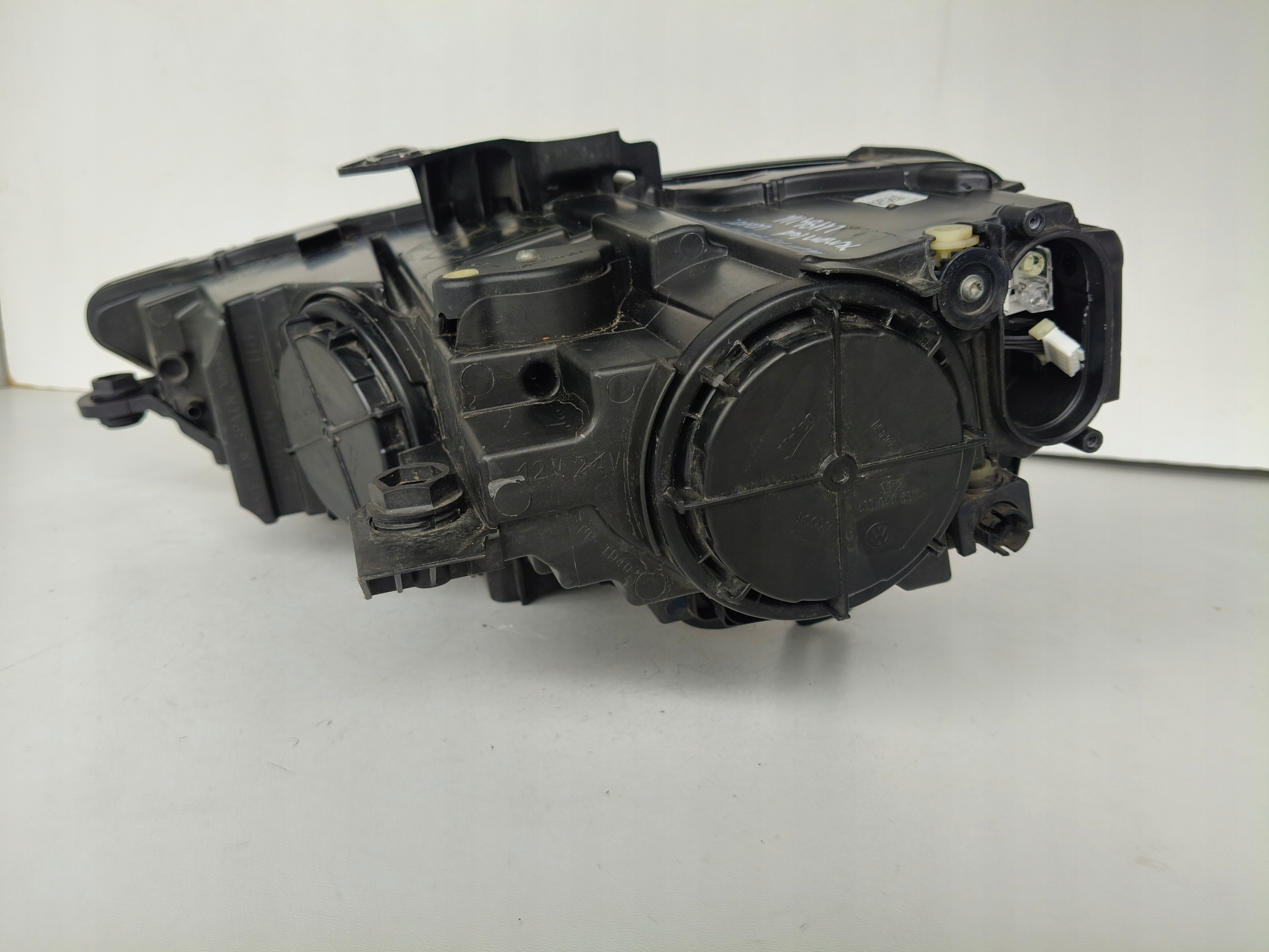light right REFLEKTOR AUDI A3 8V 8V0 16- LIFT XENON LED