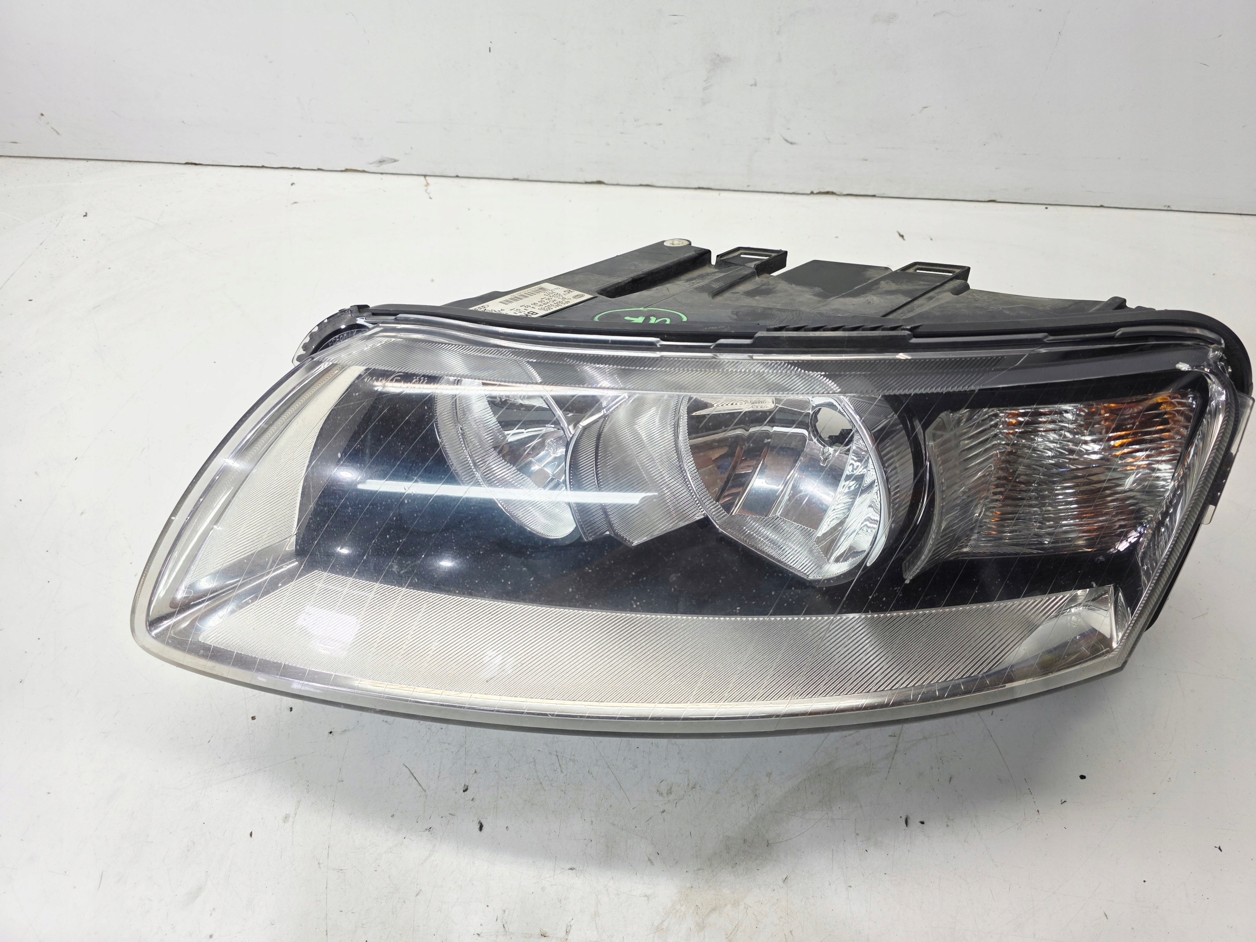 REFLEKTOR light left front AUDI A6 C6 LIFT 4F0941003BK UK