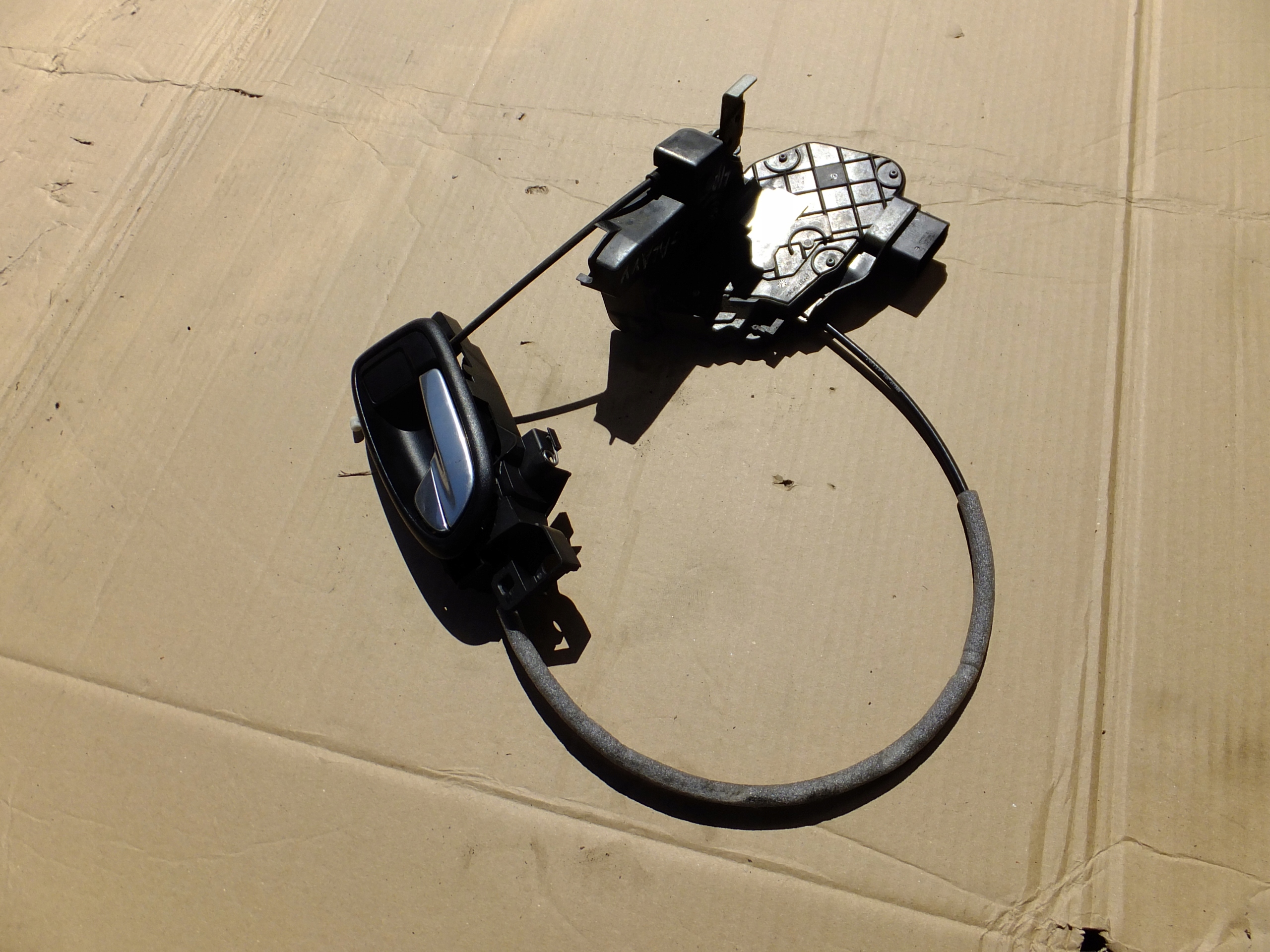 lock left front ford galaxy mk2 2008r 6M2A-R21813-MC