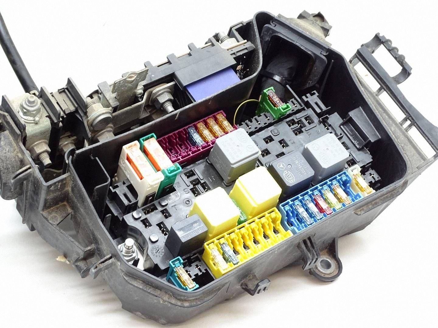 Module fusibles Module MERCEDES A W176 CLA W117 1.6 CGI A2469980601
