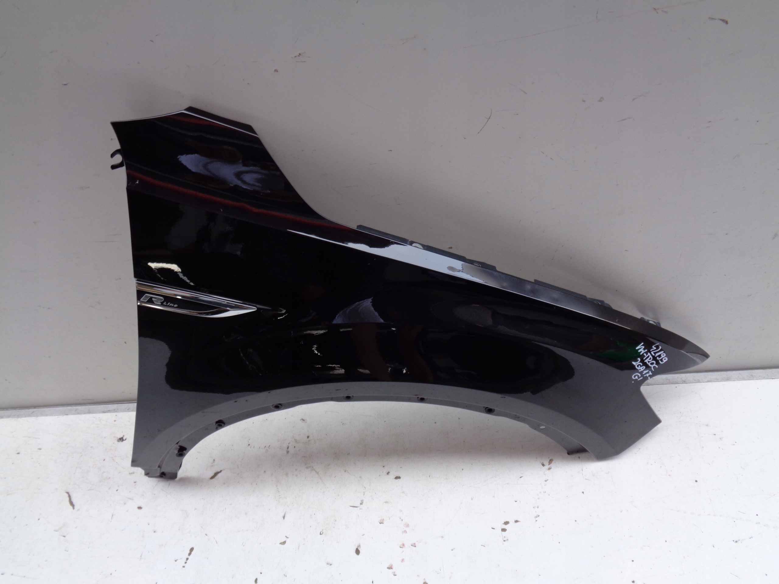 fender right front VW T-ROC 2GA 17- NR 42199 G!