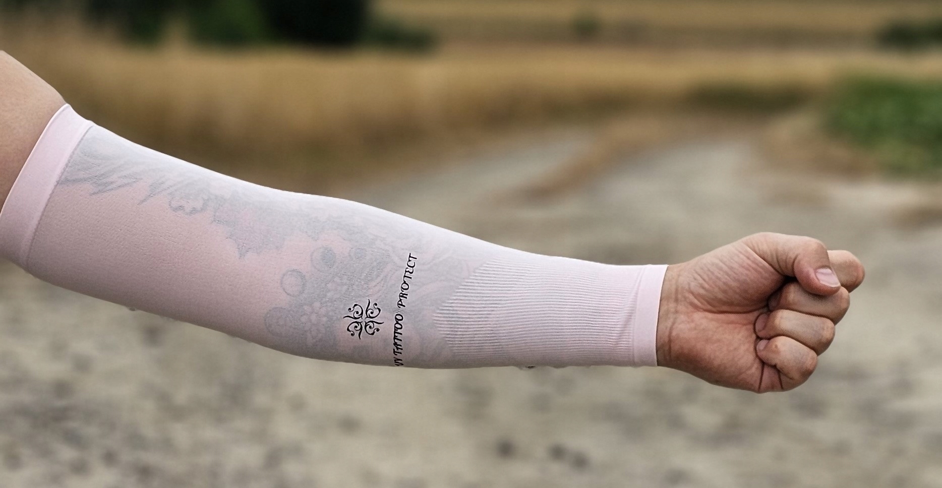 RĘKAW OCHRONNY ZAKRYWAJĄCY TATUAŻ OCHRONA UV BLACK Kod producenta PINK01