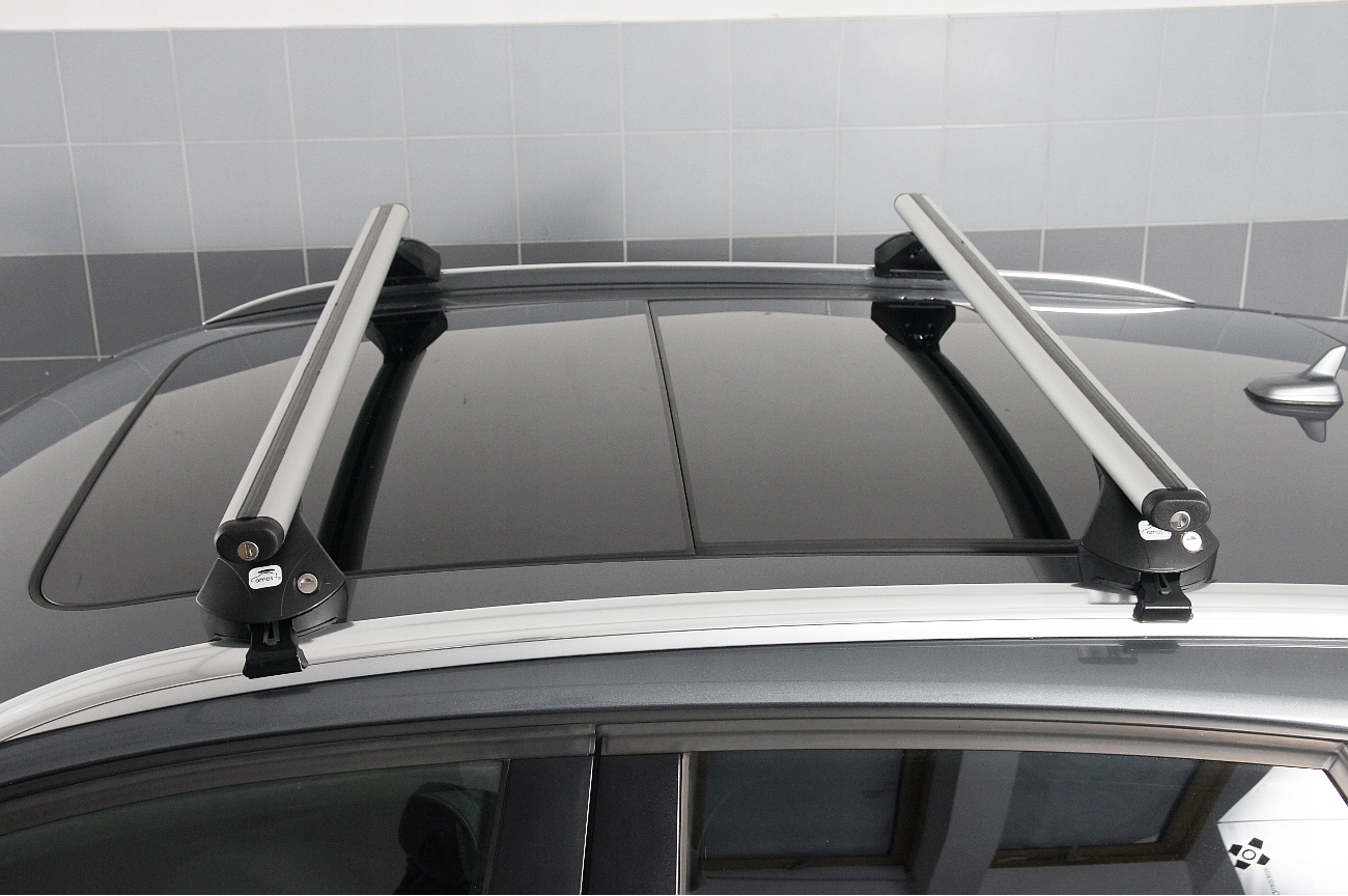 Belki dachowe Relingi Opel Astra J IV Kombi 2010- Materiał aluminium tworzywo sztuczne