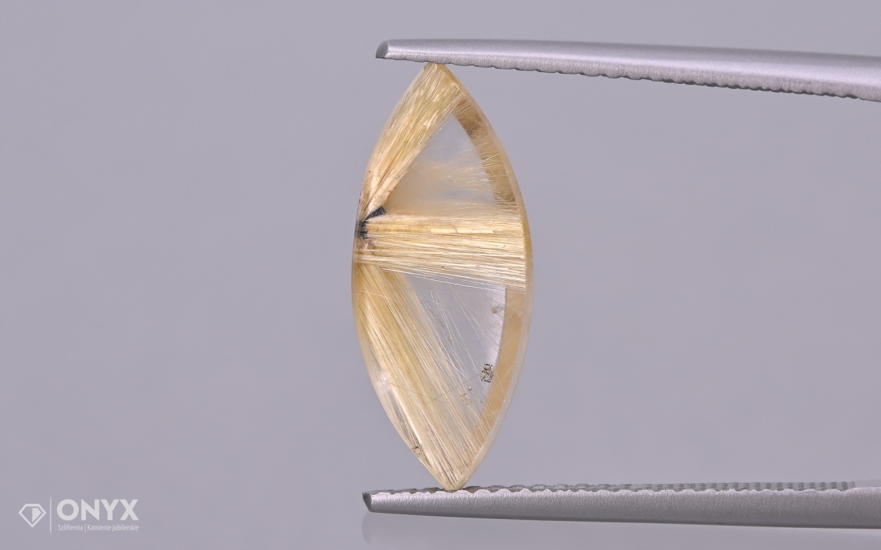 Křemen s rutilovou dlažbou markýza 17x7 mm