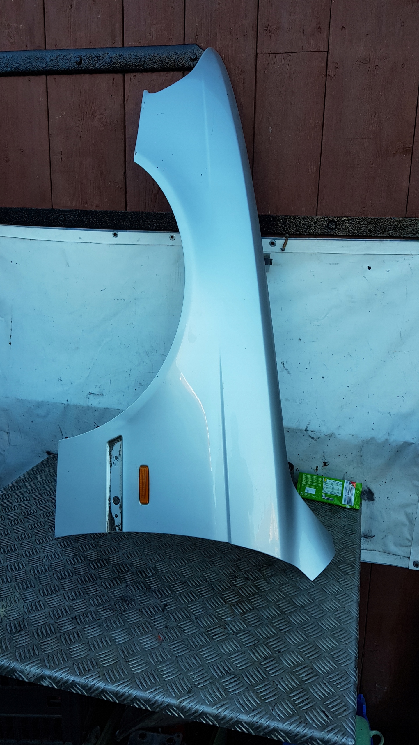 BMW 5 E39 TITANSILBER fender left front