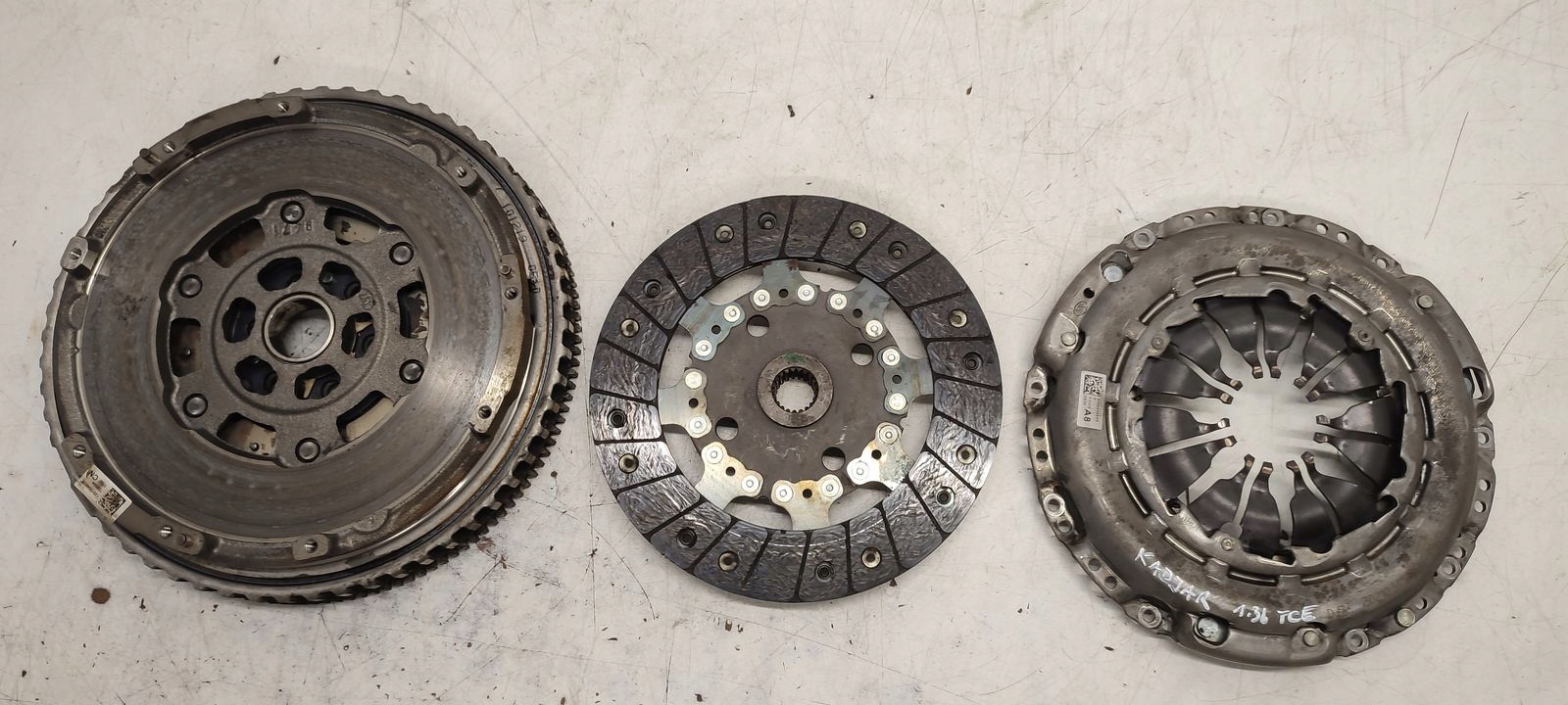 wheel flywheel disc pressure plate clutch Renault Kadjar 1,3 TCE