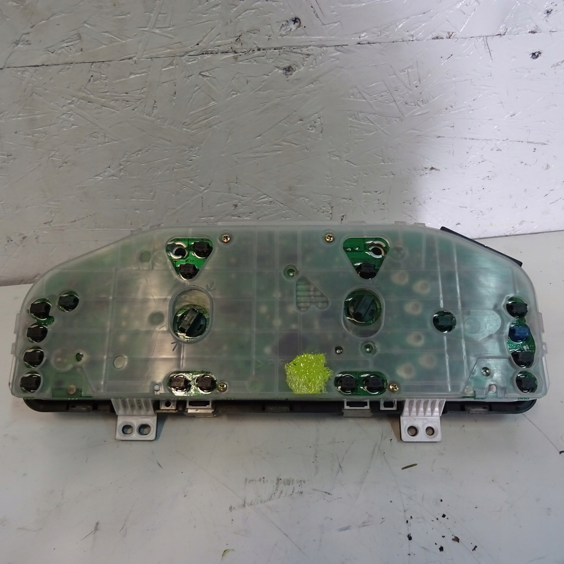 MAZDA PREMACY 1.8B dials WCCB07F