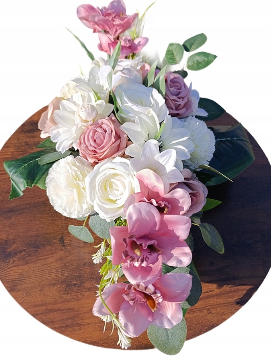 Dekorace stromek na hřbitov tulipán zatížený umělé květiny